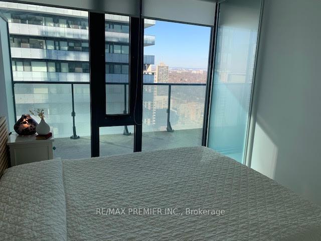 Photo 9 of Unit 3002, 185 Roehampton Avenue, Toronto, Mount Pleasant West — HOMEH