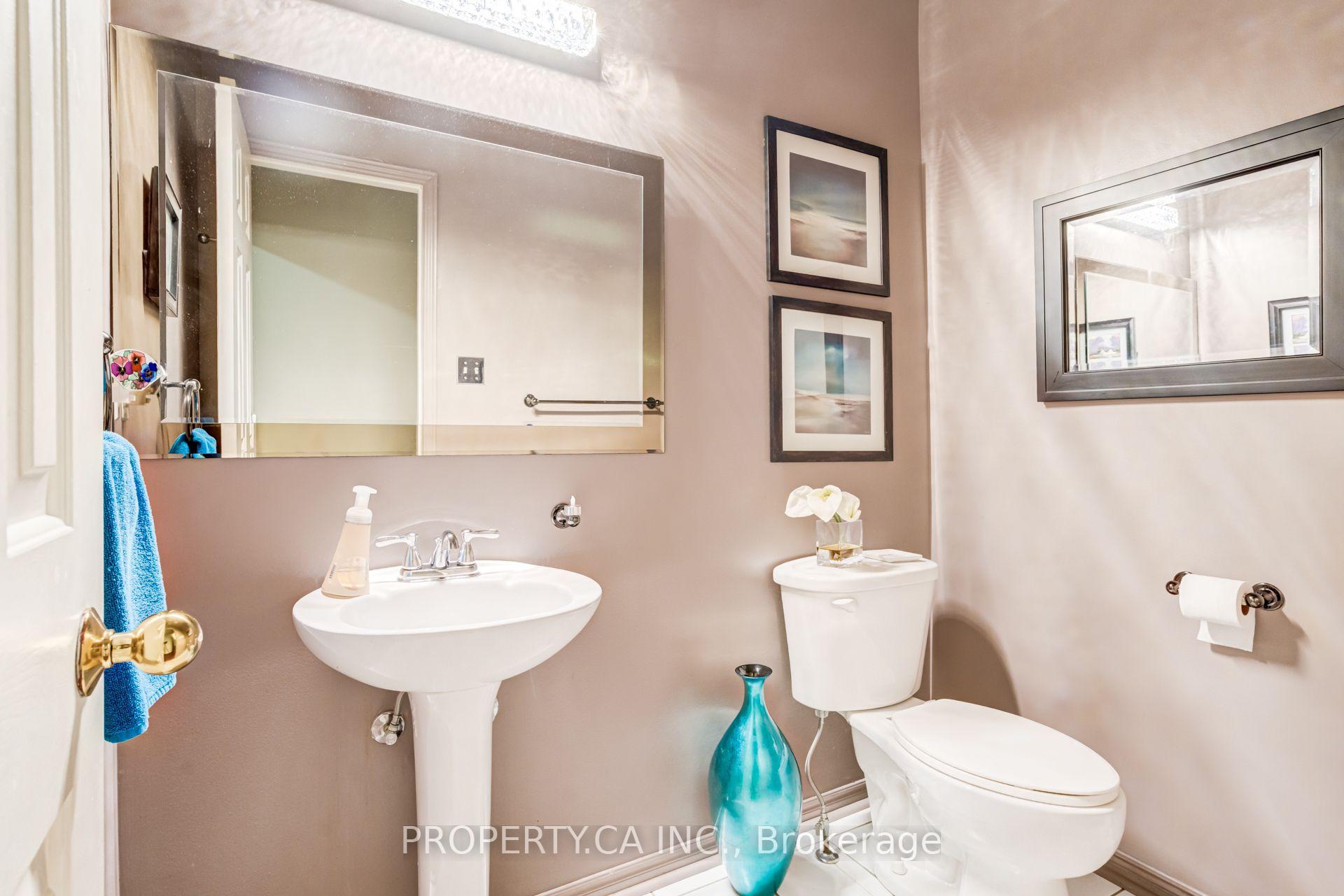 Photo 23 of 411 Freeman Crescent, Oakville, Falgarwood — HOMEH