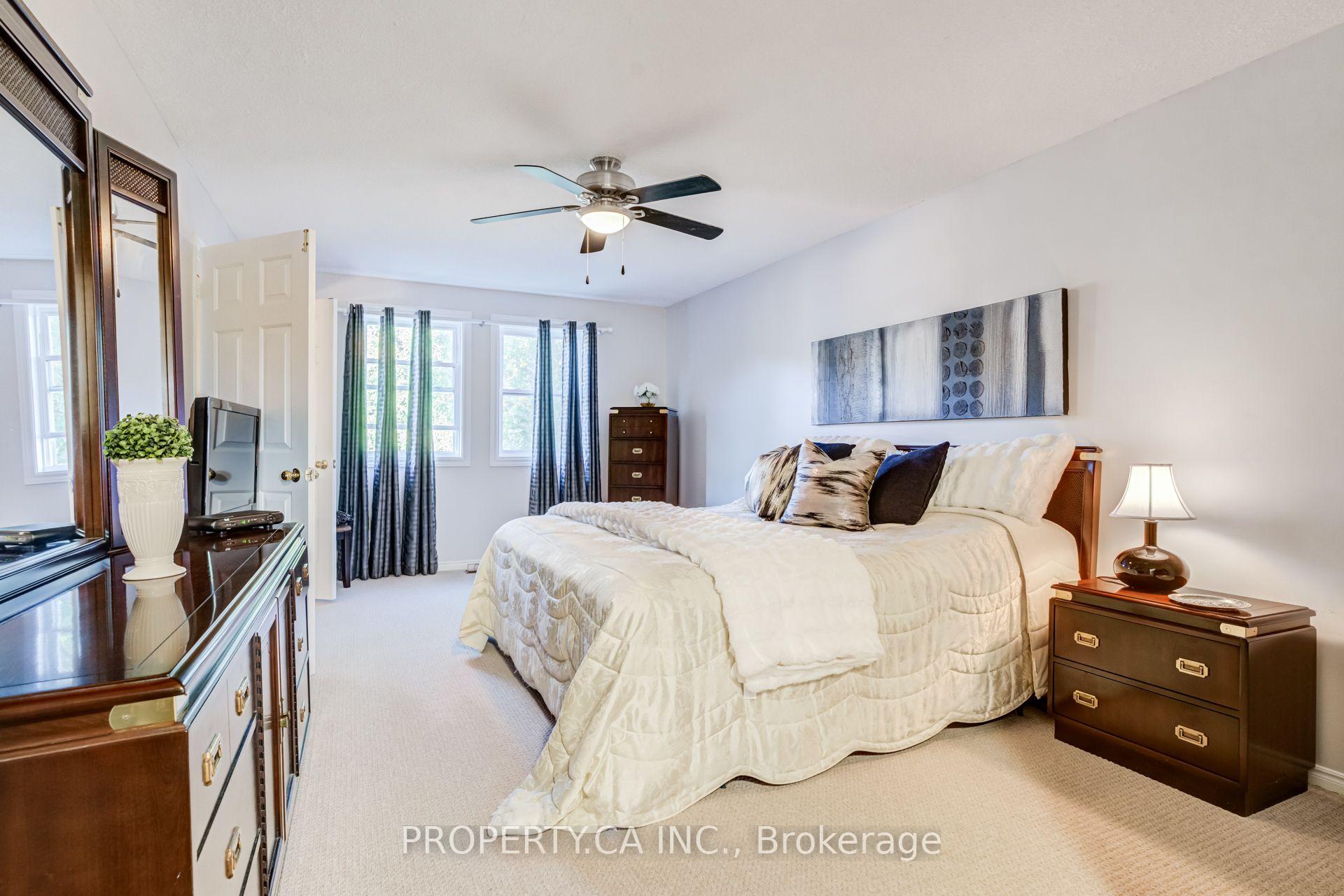 Photo 28 of 411 Freeman Crescent, Oakville, Falgarwood — HOMEH