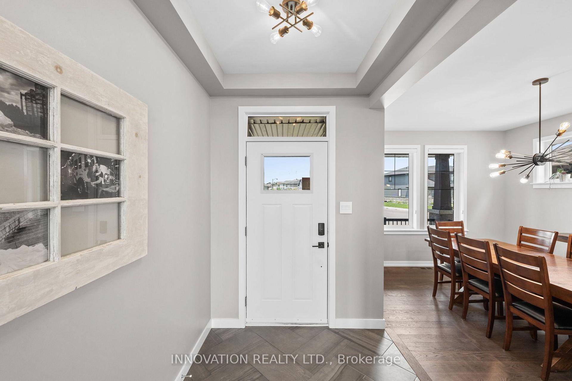 Photo 4 of 149 Groningen Street, Ottawa, Kanata - Emerald Meadows/Trailwest — HOMEH