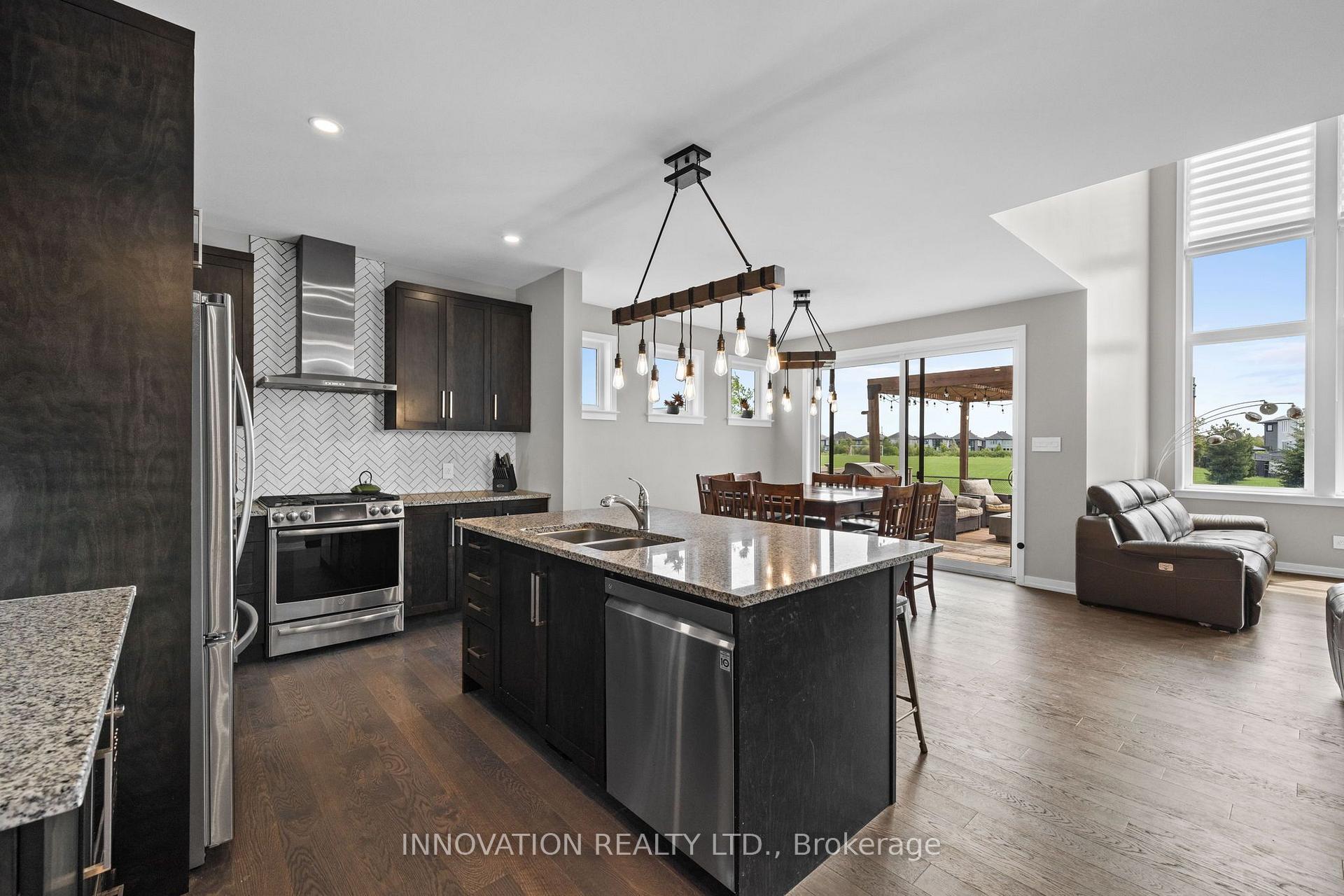 Photo 7 of 149 Groningen Street, Ottawa, Kanata - Emerald Meadows/Trailwest — HOMEH