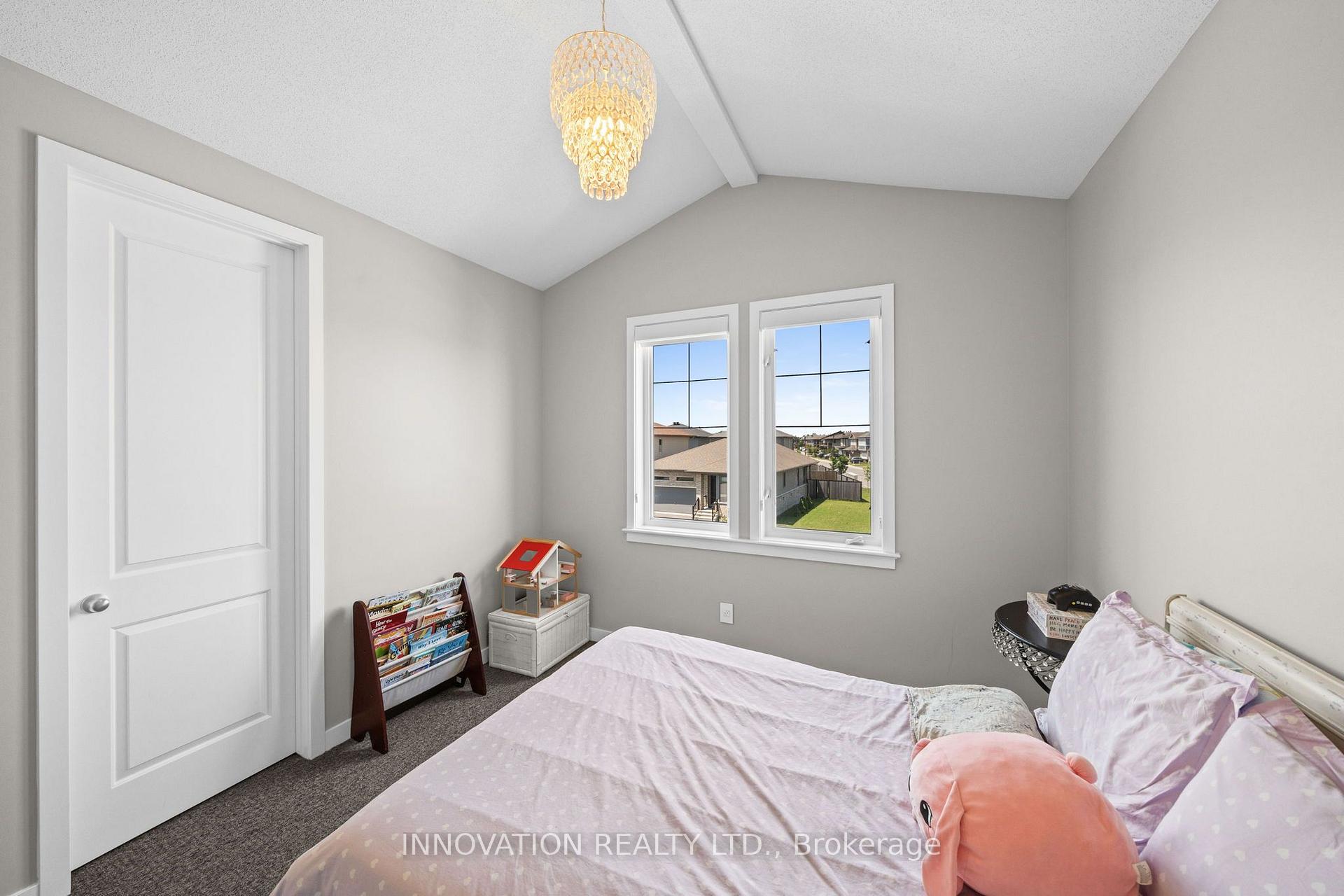 Photo 26 of 149 Groningen Street, Ottawa, Kanata - Emerald Meadows/Trailwest — HOMEH
