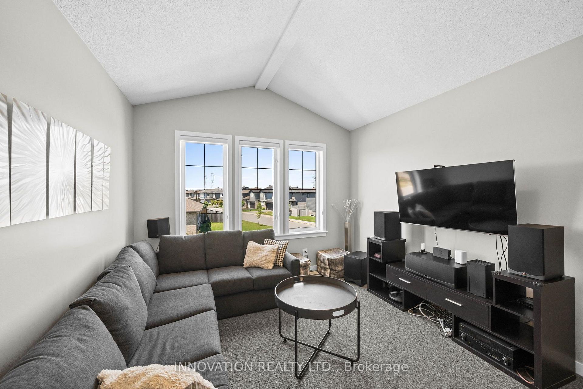 Photo 27 of 149 Groningen Street, Ottawa, Kanata - Emerald Meadows/Trailwest — HOMEH