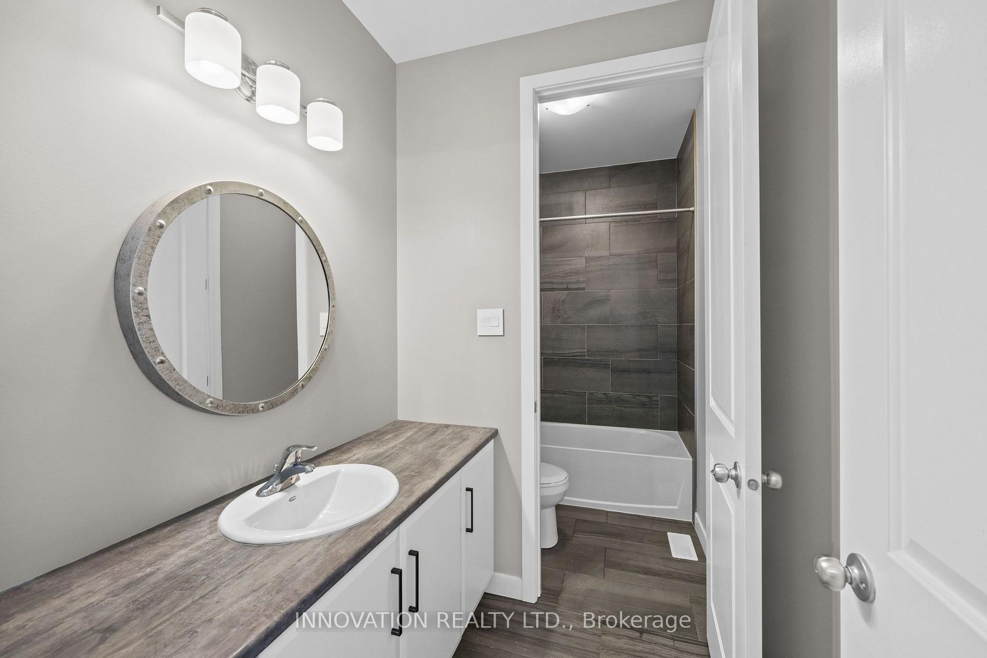 Photo 29 of 149 Groningen Street, Ottawa, Kanata - Emerald Meadows/Trailwest — HOMEH