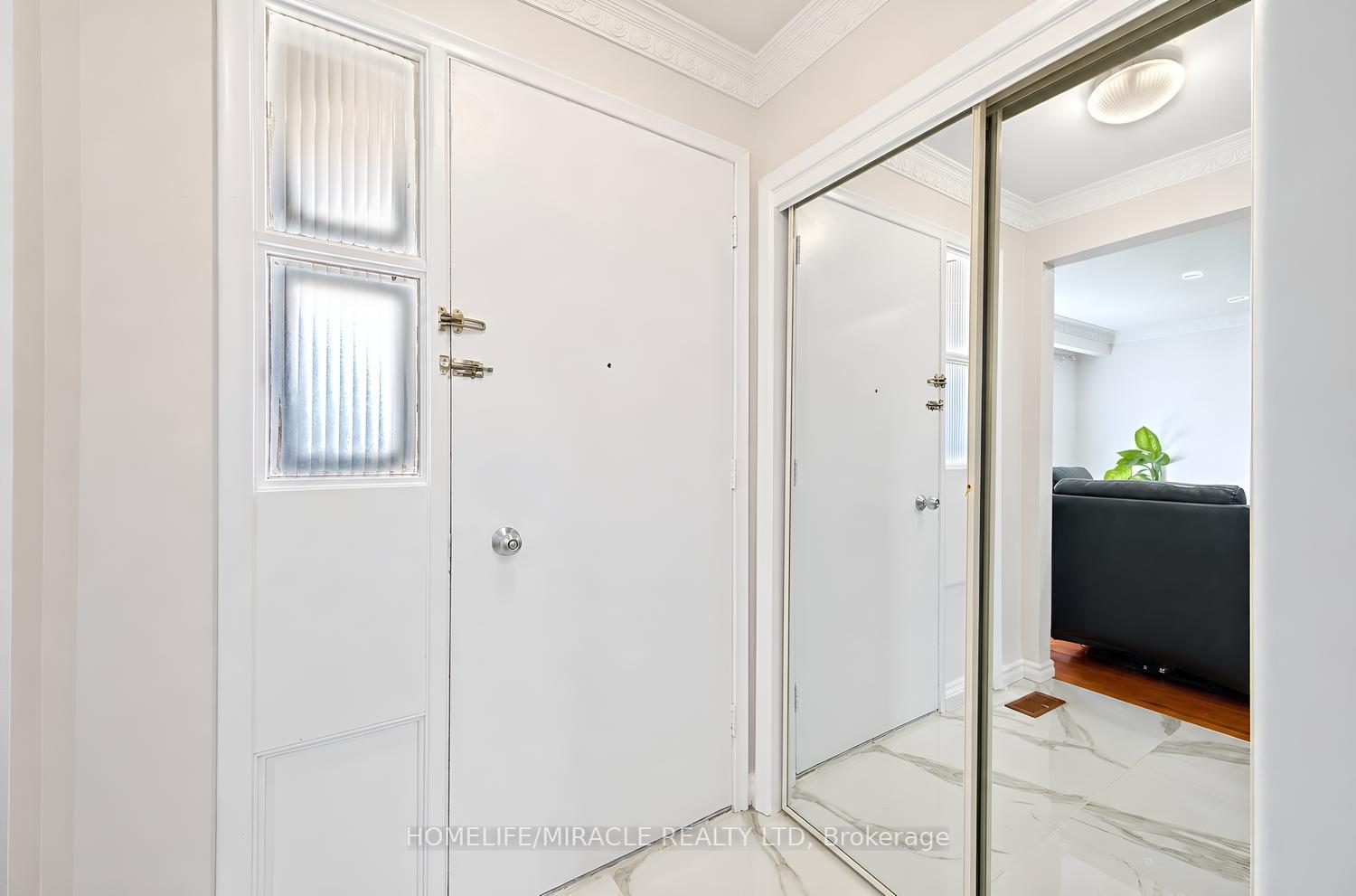 Photo 9 of 54 Sunderland Crescent, Scarborough, Woburn — HOMEH