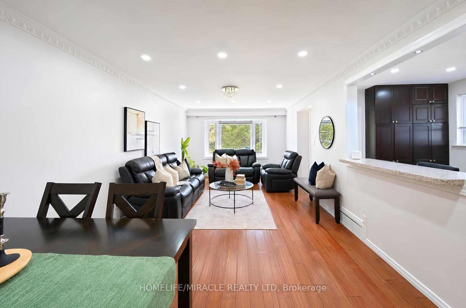 Photo 11 of 54 Sunderland Crescent, Scarborough, Woburn — HOMEH