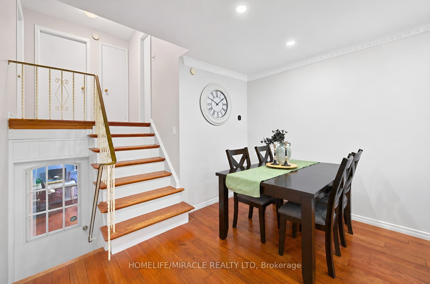 Photo 15 of 54 Sunderland Crescent, Scarborough, Woburn — HOMEH