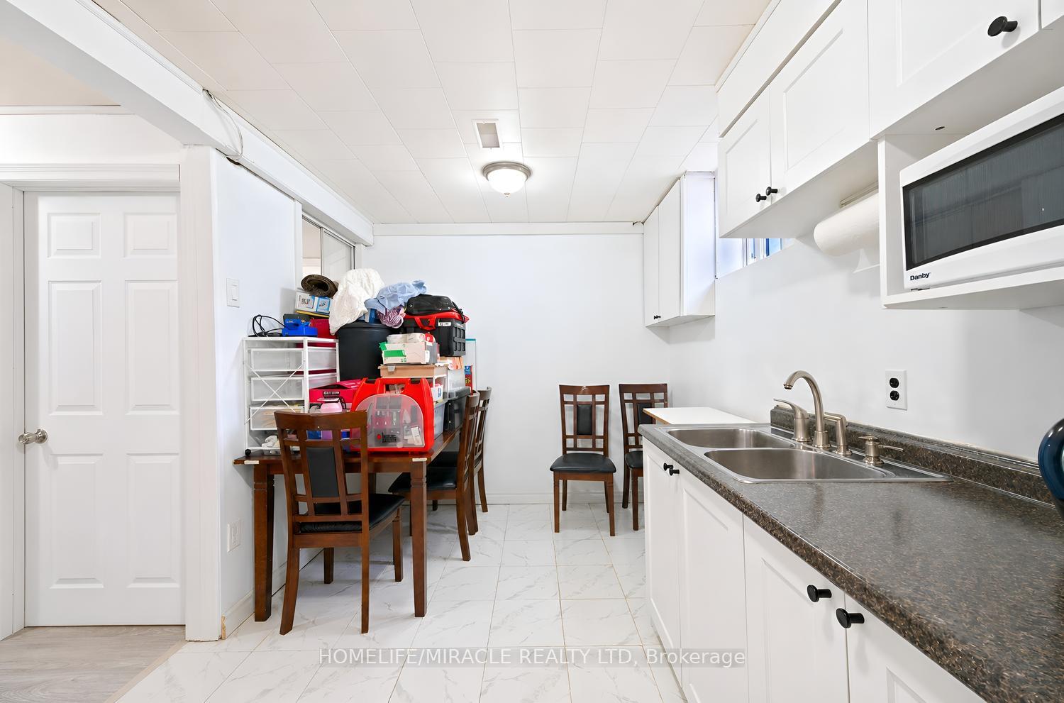 Photo 39 of 54 Sunderland Crescent, Scarborough, Woburn — HOMEH