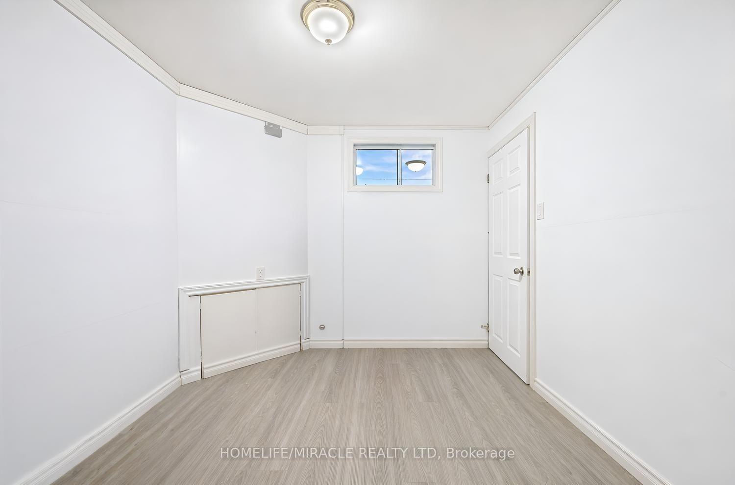 Photo 42 of 54 Sunderland Crescent, Scarborough, Woburn — HOMEH