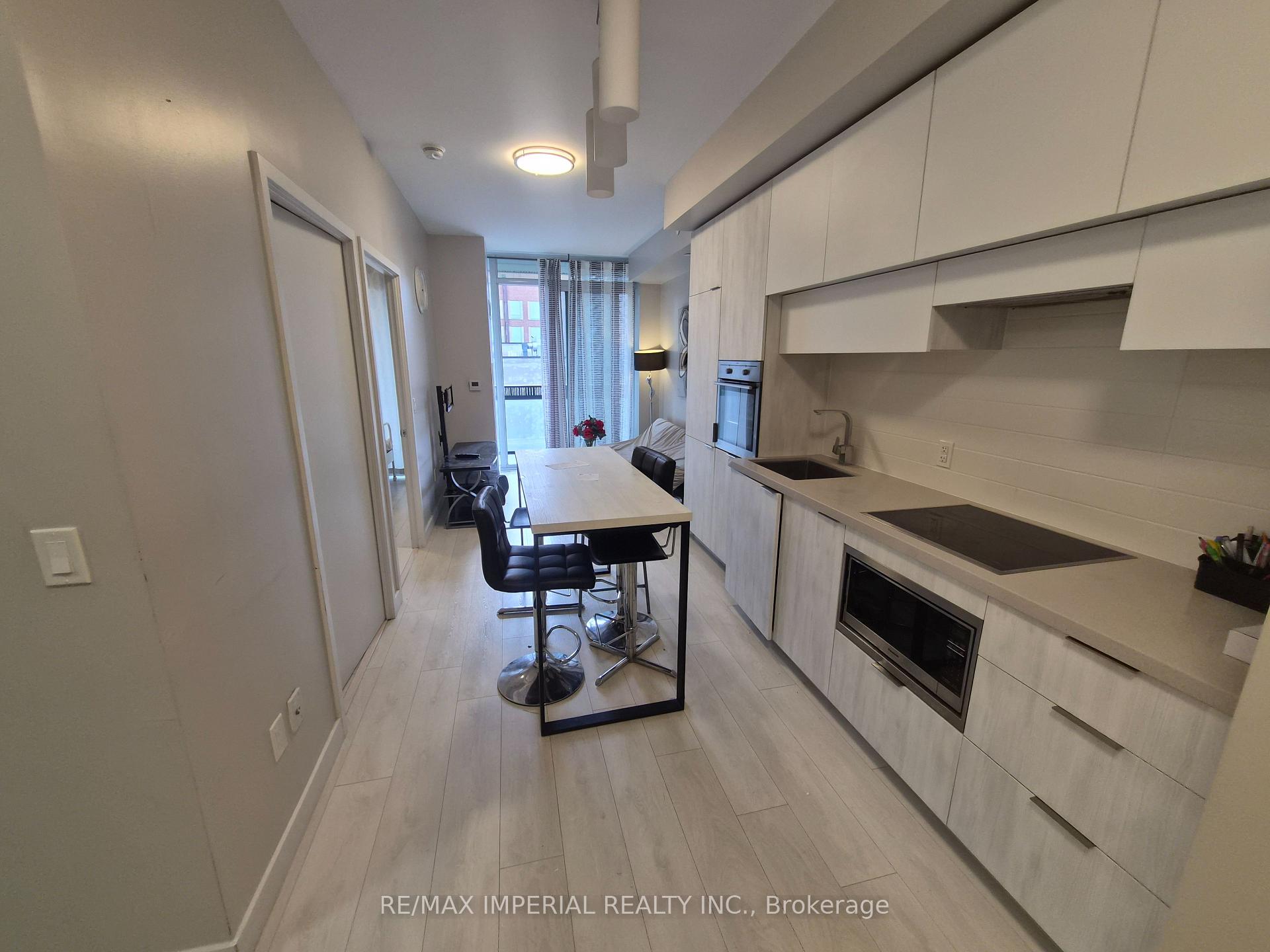 Photo 2 of Unit 609, 8 Eglington Avenue E, Toronto, Yonge-Eglinton — HOMEH