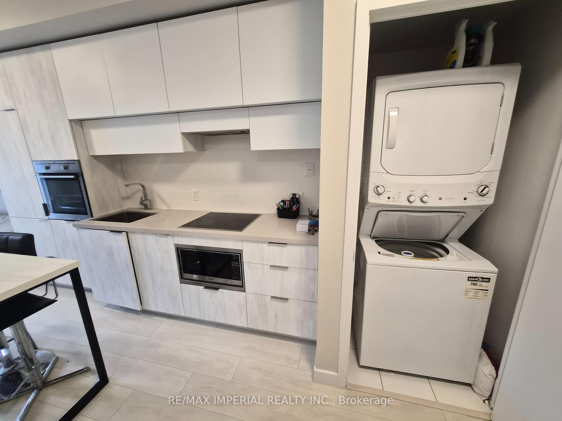 Photo 4 of Unit 609, 8 Eglington Avenue E, Toronto, Yonge-Eglinton — HOMEH