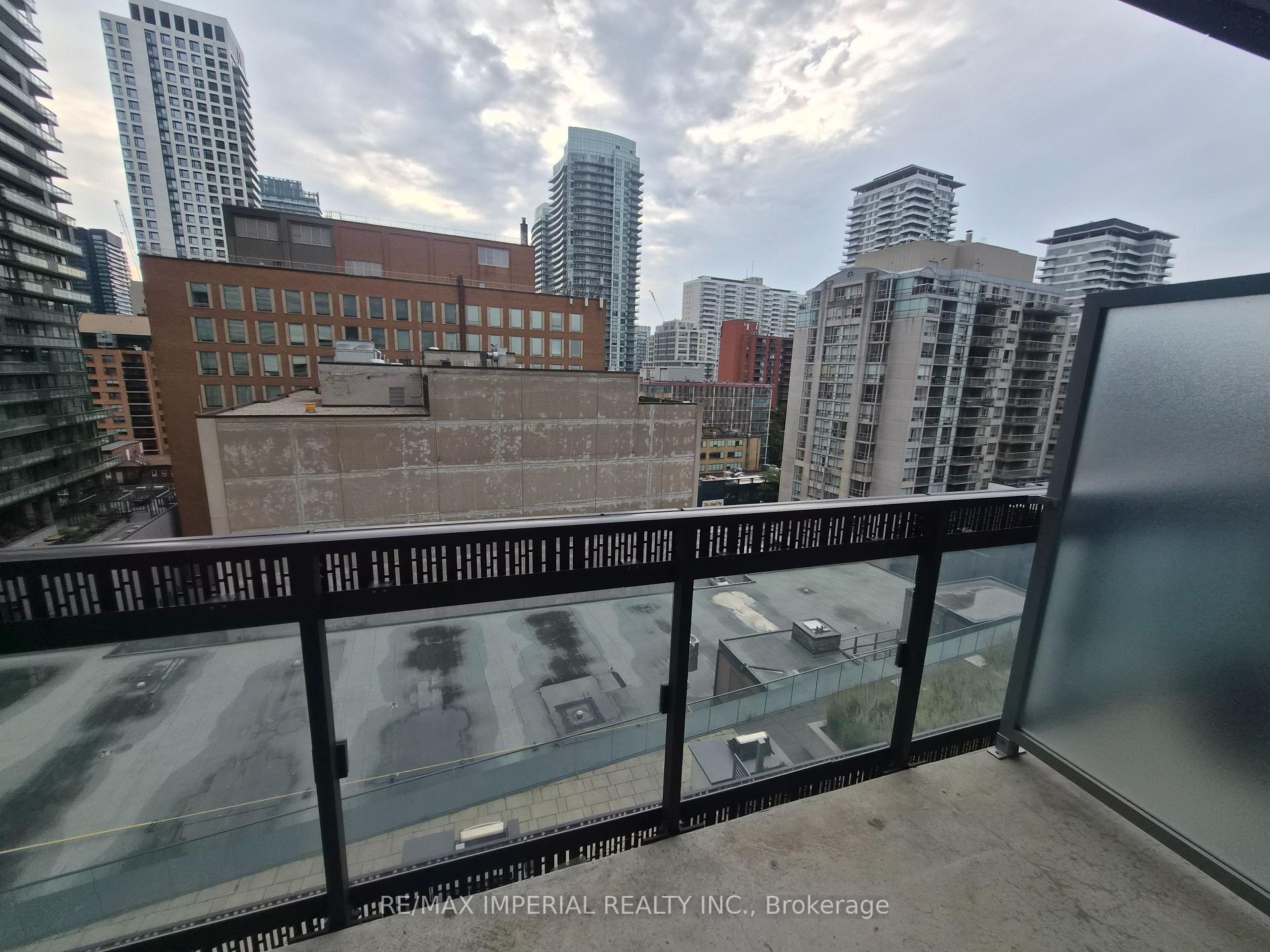 Photo 11 of Unit 609, 8 Eglington Avenue E, Toronto, Yonge-Eglinton — HOMEH