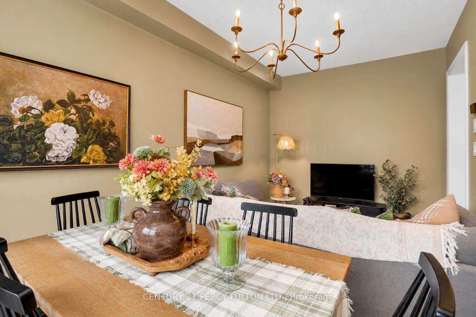 Photo 10 of 19 Pearcey Crescent, Barrie, West Bayfield — HOMEH