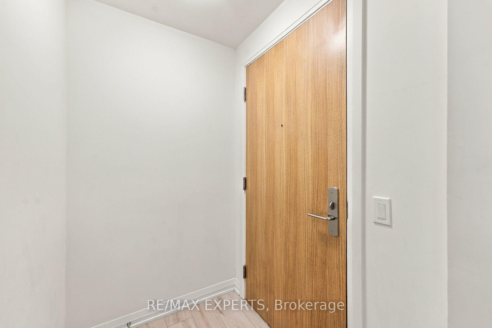 Photo 5 of Unit 224, 8960 Jane Street, Vaughan, Vellore Village — HOMEH