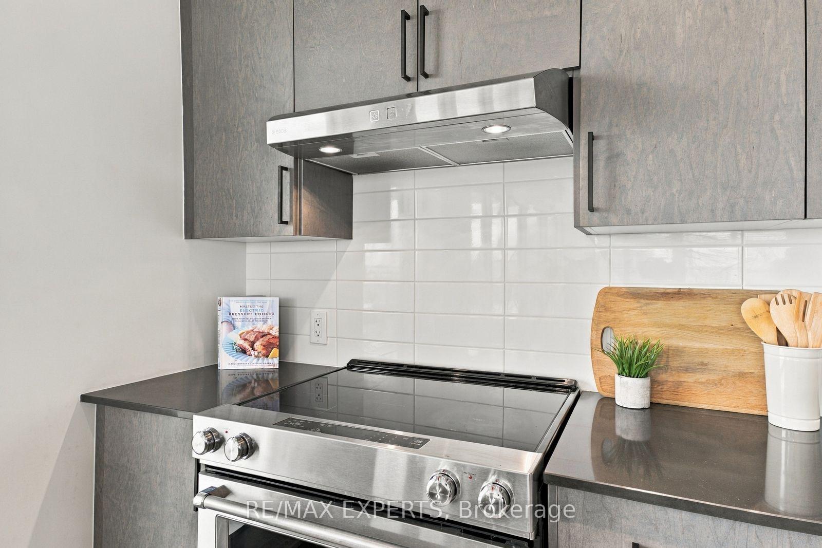 Photo 14 of Unit 224, 8960 Jane Street, Vaughan, Vellore Village — HOMEH