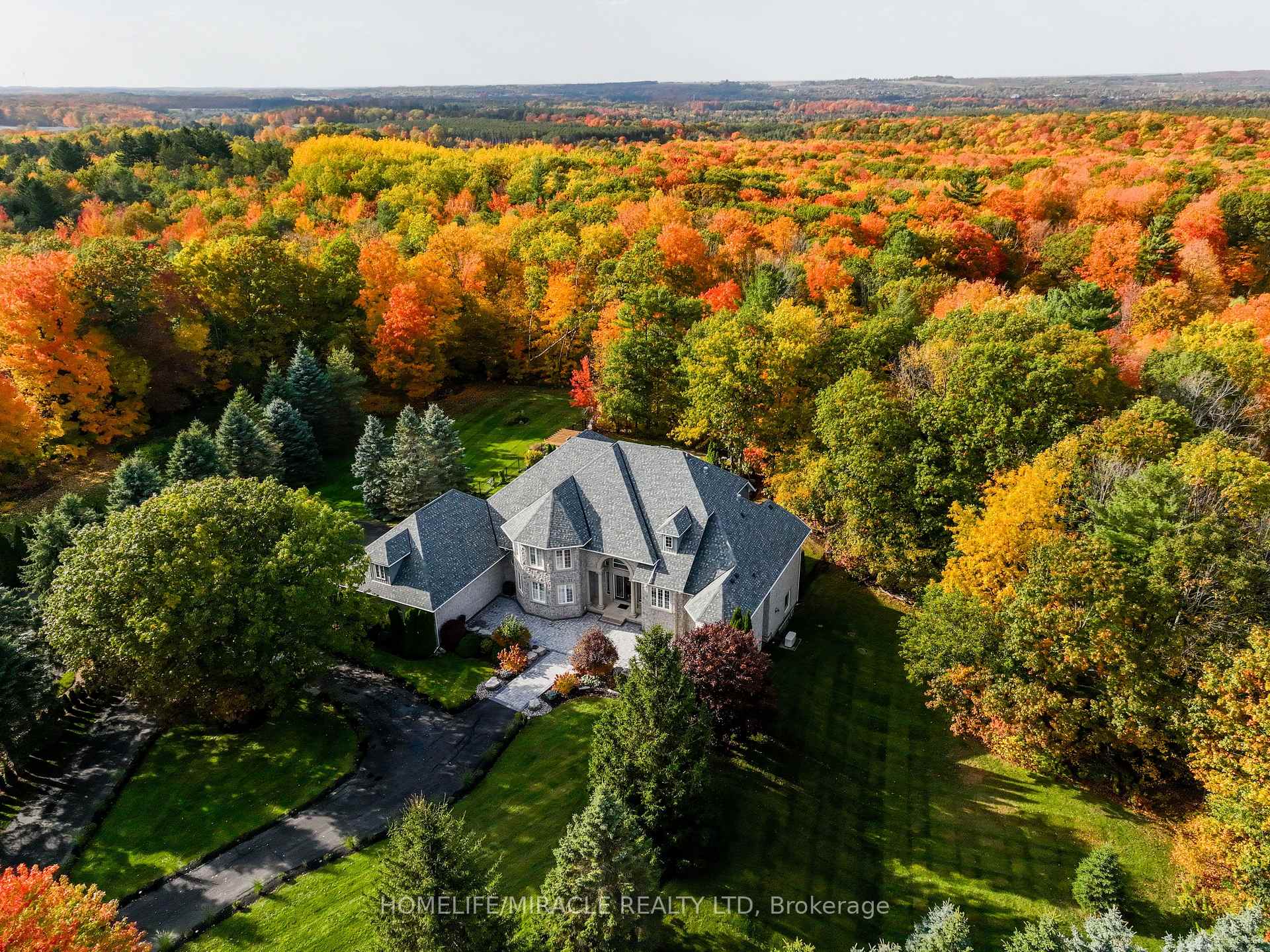 Photo 2 of 12 Deer Run, Uxbridge, Rural Uxbridge — HOMEH
