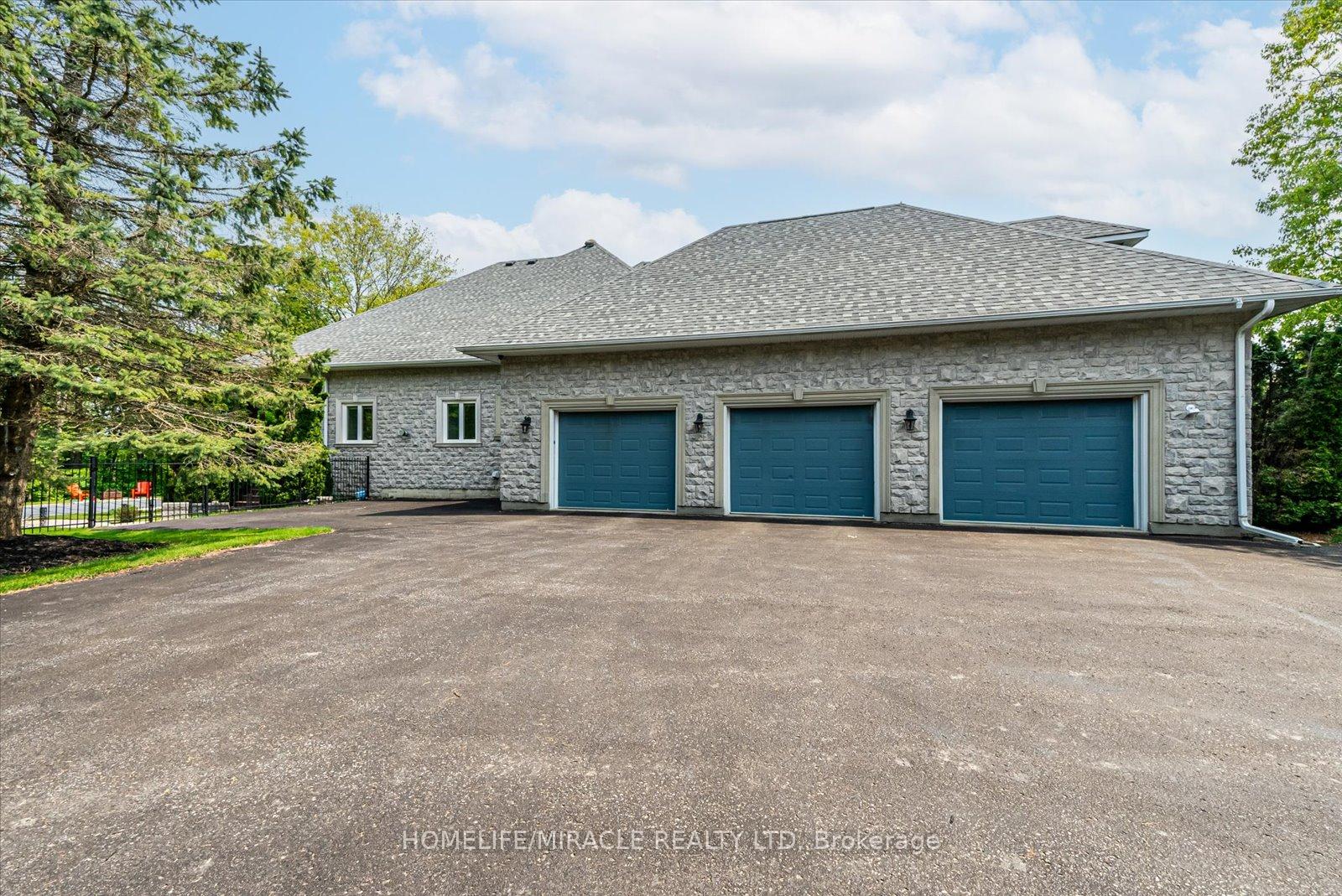 Photo 42 of 12 Deer Run, Uxbridge, Rural Uxbridge — HOMEH
