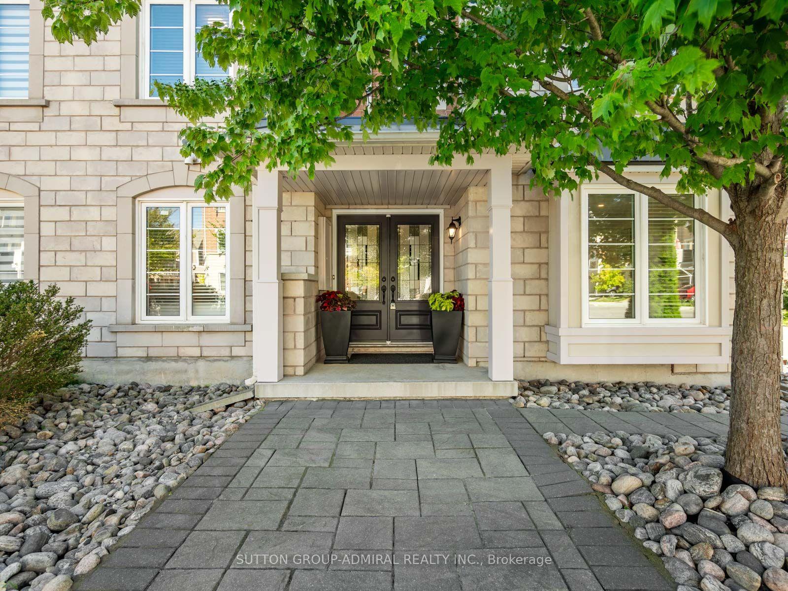 Photo 5 of 43 Deans Drive, Scarborough, Clairlea-Birchmount — HOMEH