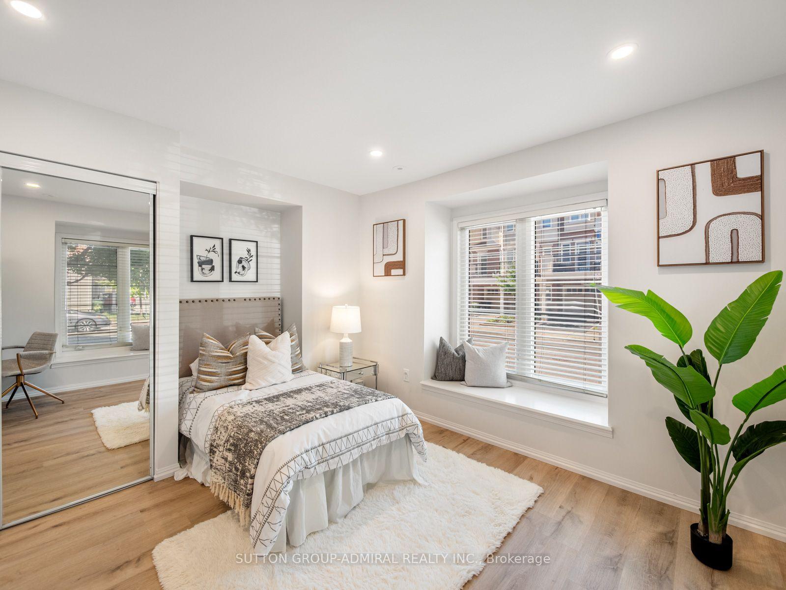 Photo 8 of 43 Deans Drive, Scarborough, Clairlea-Birchmount — HOMEH