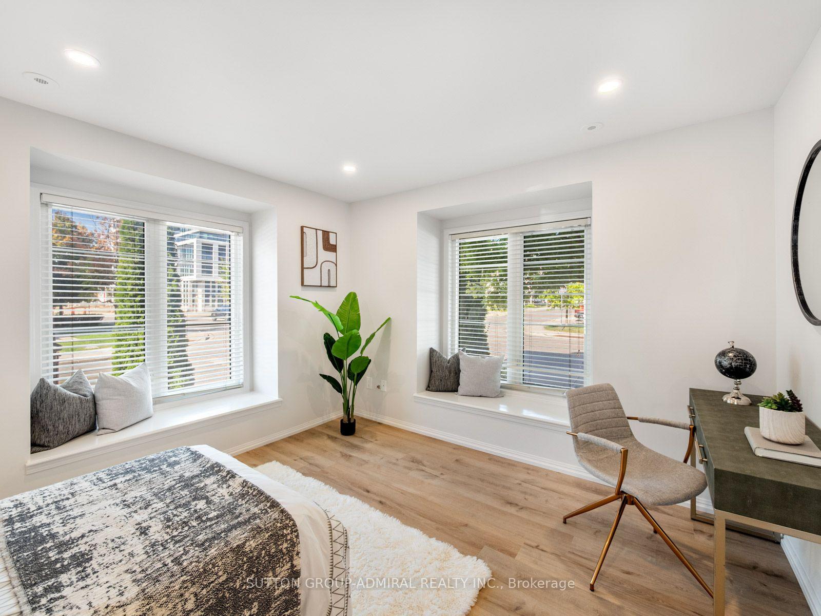 Photo 10 of 43 Deans Drive, Scarborough, Clairlea-Birchmount — HOMEH