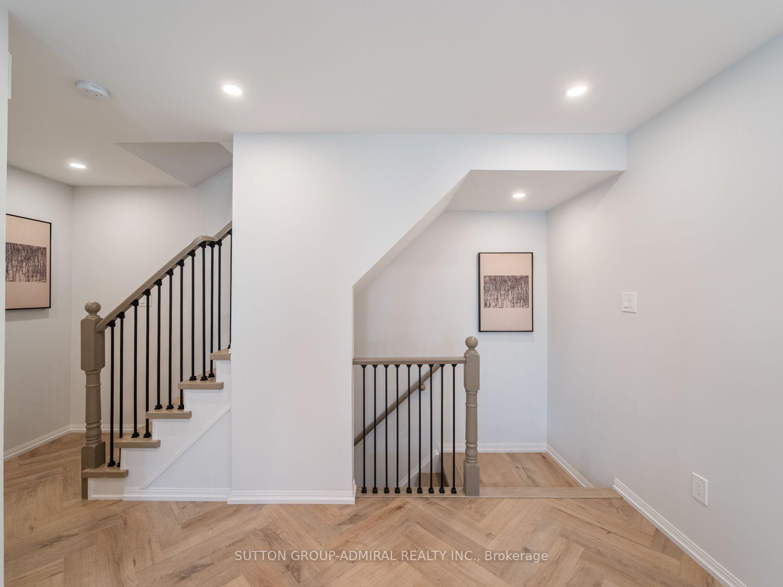 Photo 11 of 43 Deans Drive, Scarborough, Clairlea-Birchmount — HOMEH