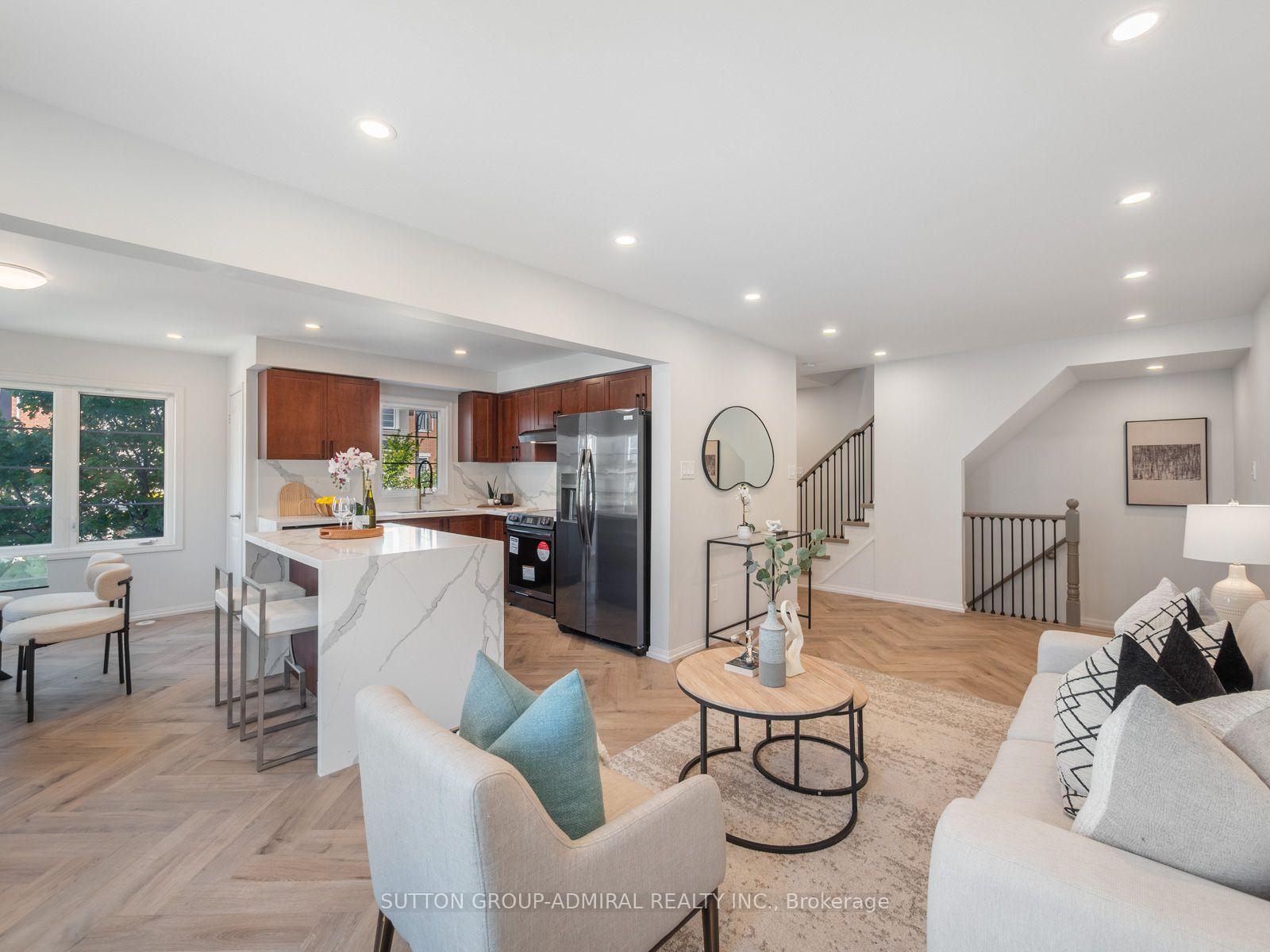 Photo 15 of 43 Deans Drive, Scarborough, Clairlea-Birchmount — HOMEH