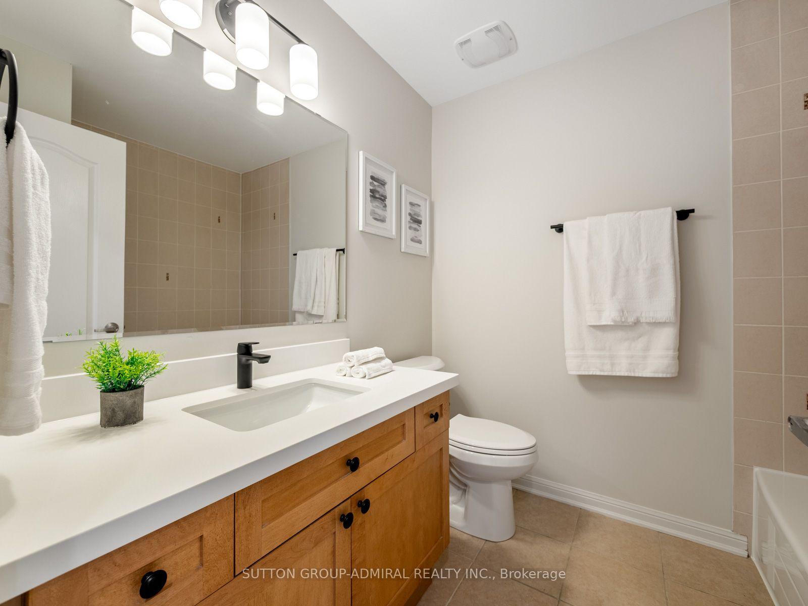Photo 37 of 43 Deans Drive, Scarborough, Clairlea-Birchmount — HOMEH