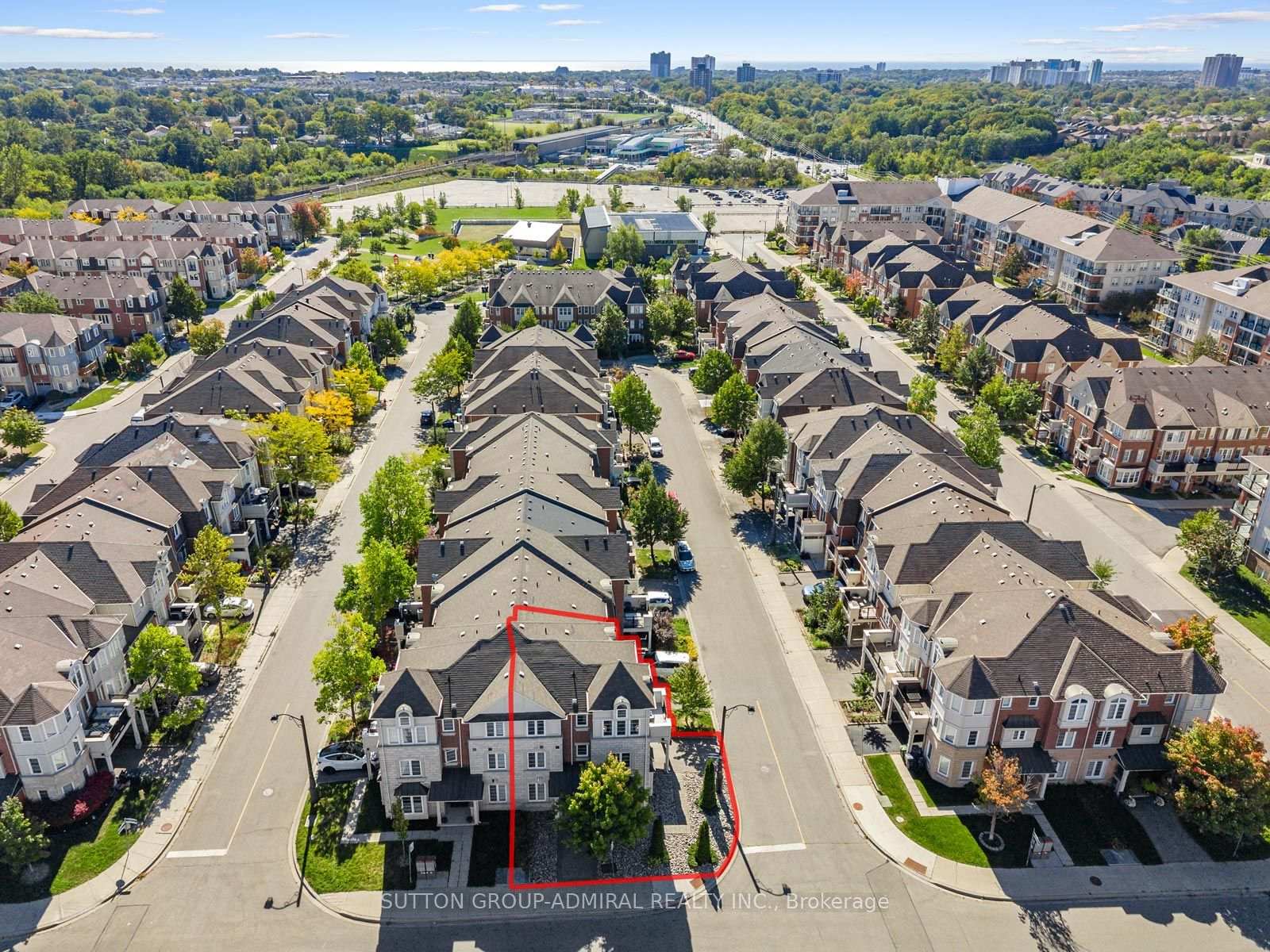 Photo 42 of 43 Deans Drive, Scarborough, Clairlea-Birchmount — HOMEH