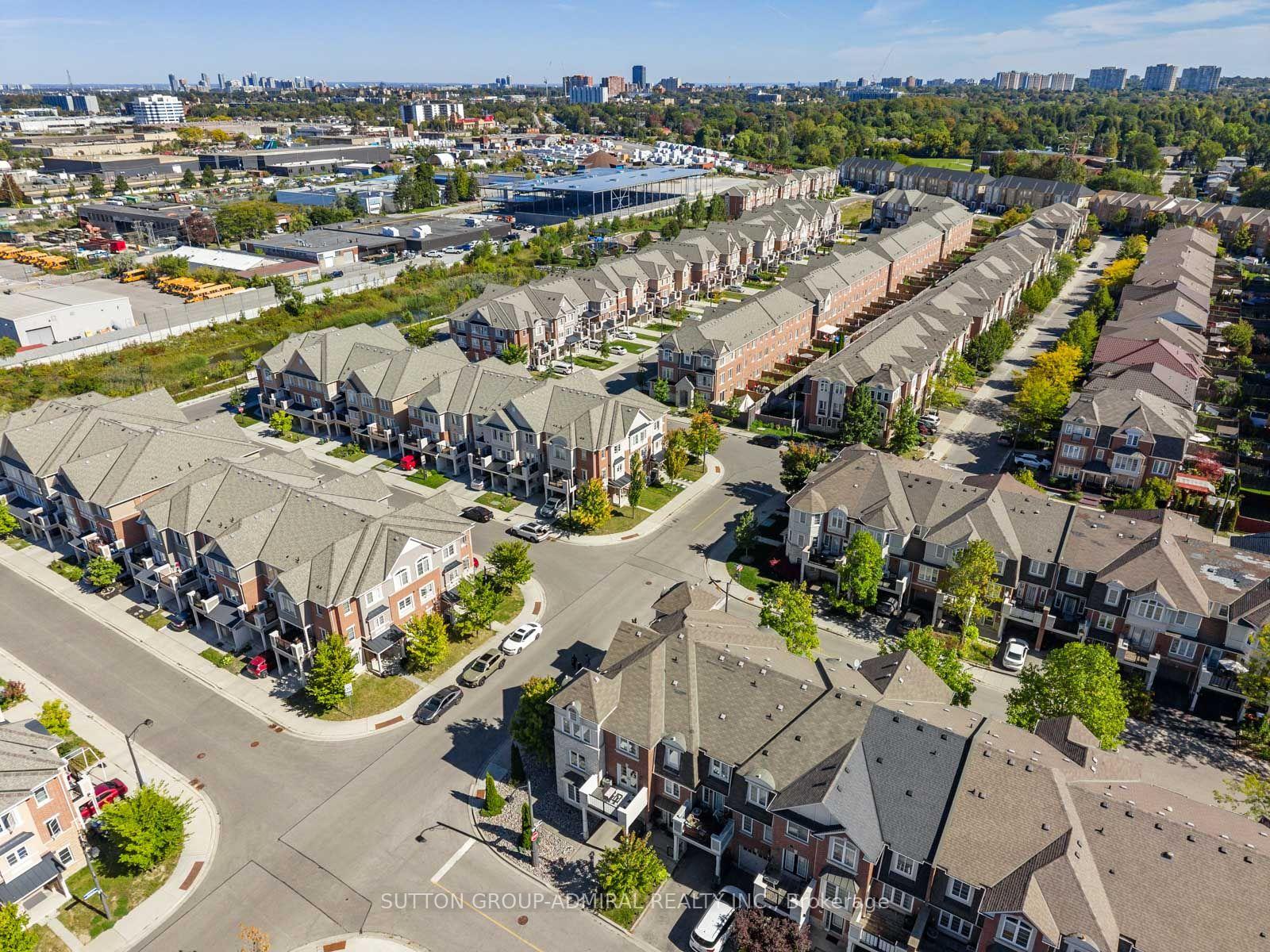 Photo 43 of 43 Deans Drive, Scarborough, Clairlea-Birchmount — HOMEH
