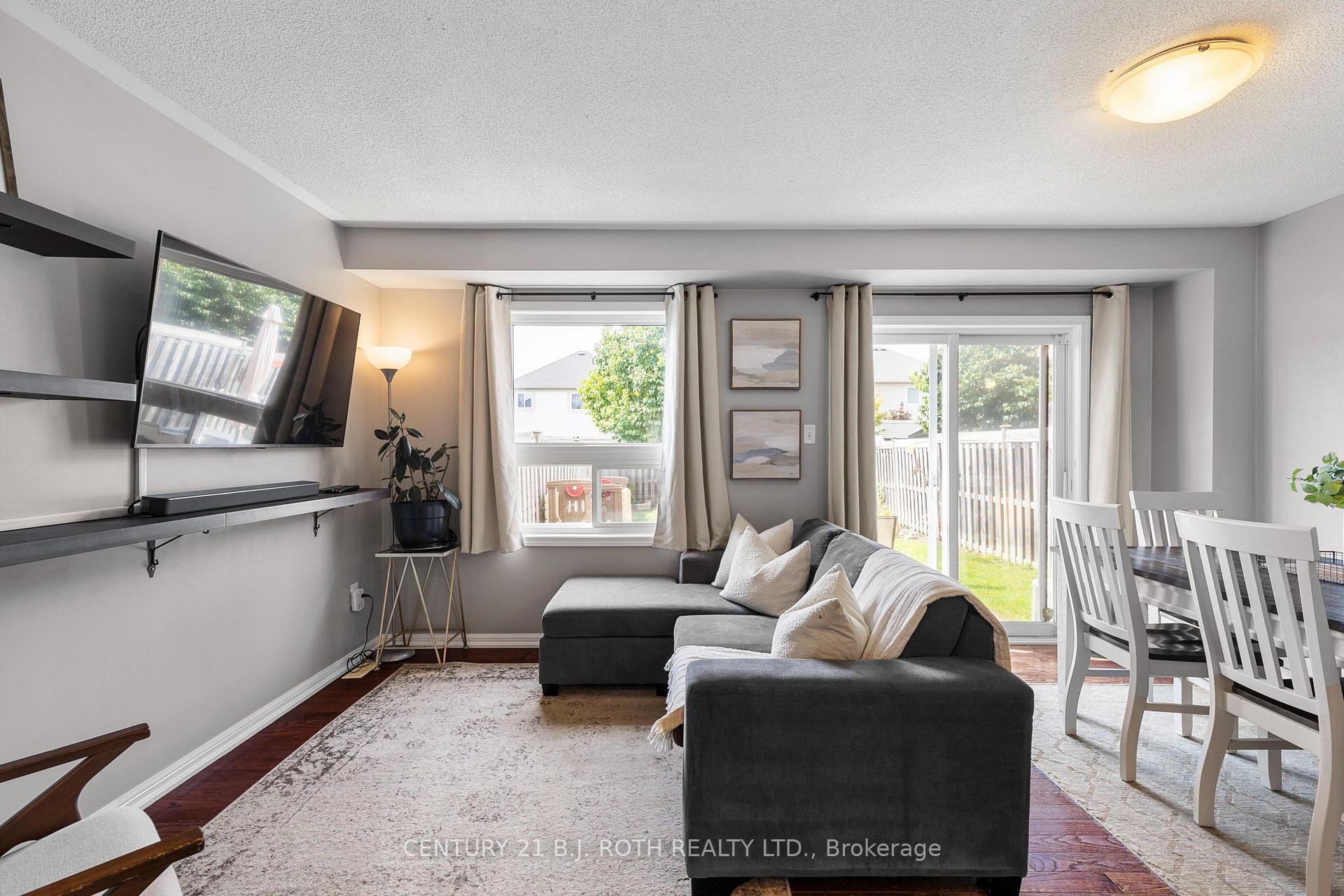 Photo 6 of 22 Ridwell Street, Barrie, Northwest — HOMEH