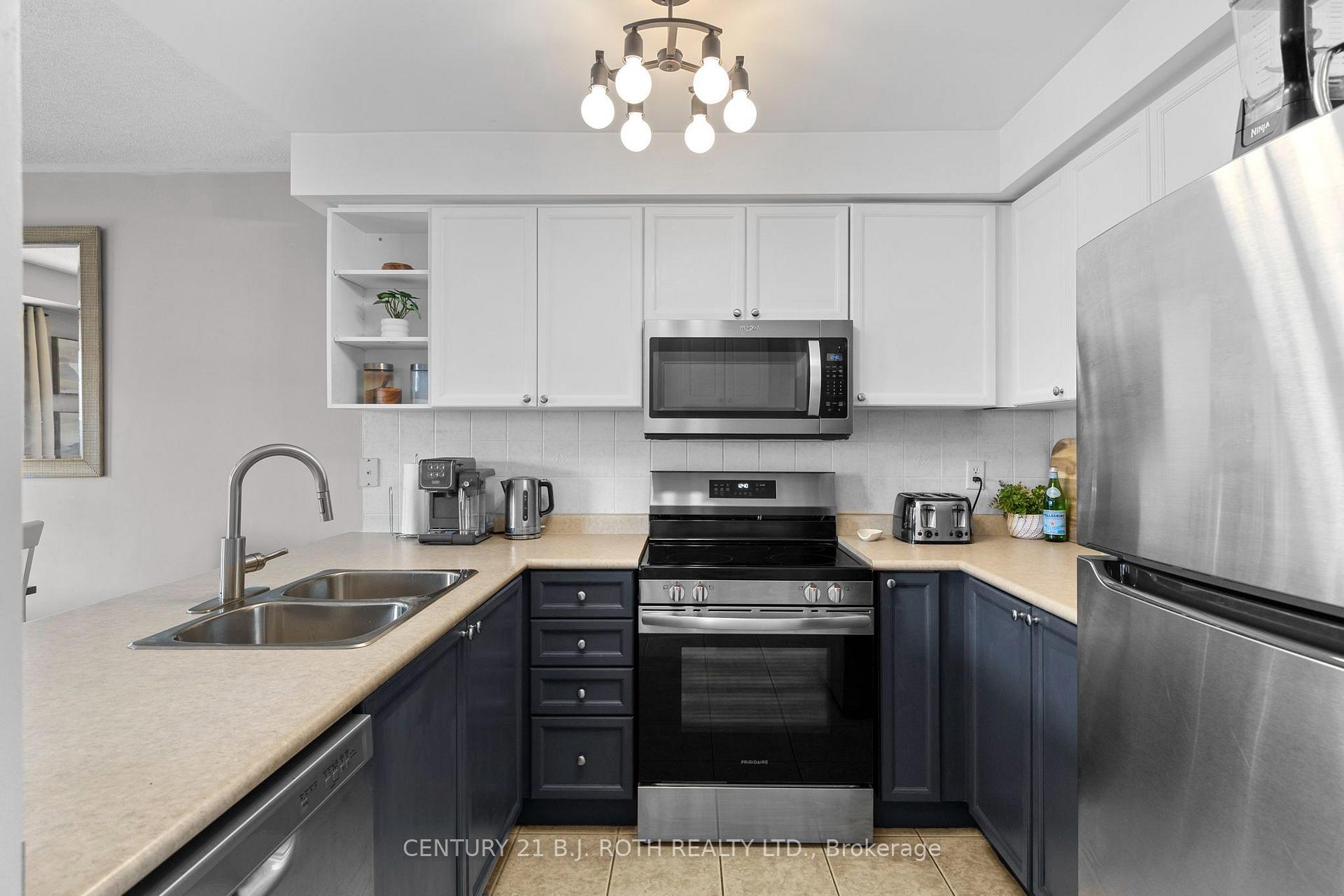 Photo 9 of 22 Ridwell Street, Barrie, Northwest — HOMEH