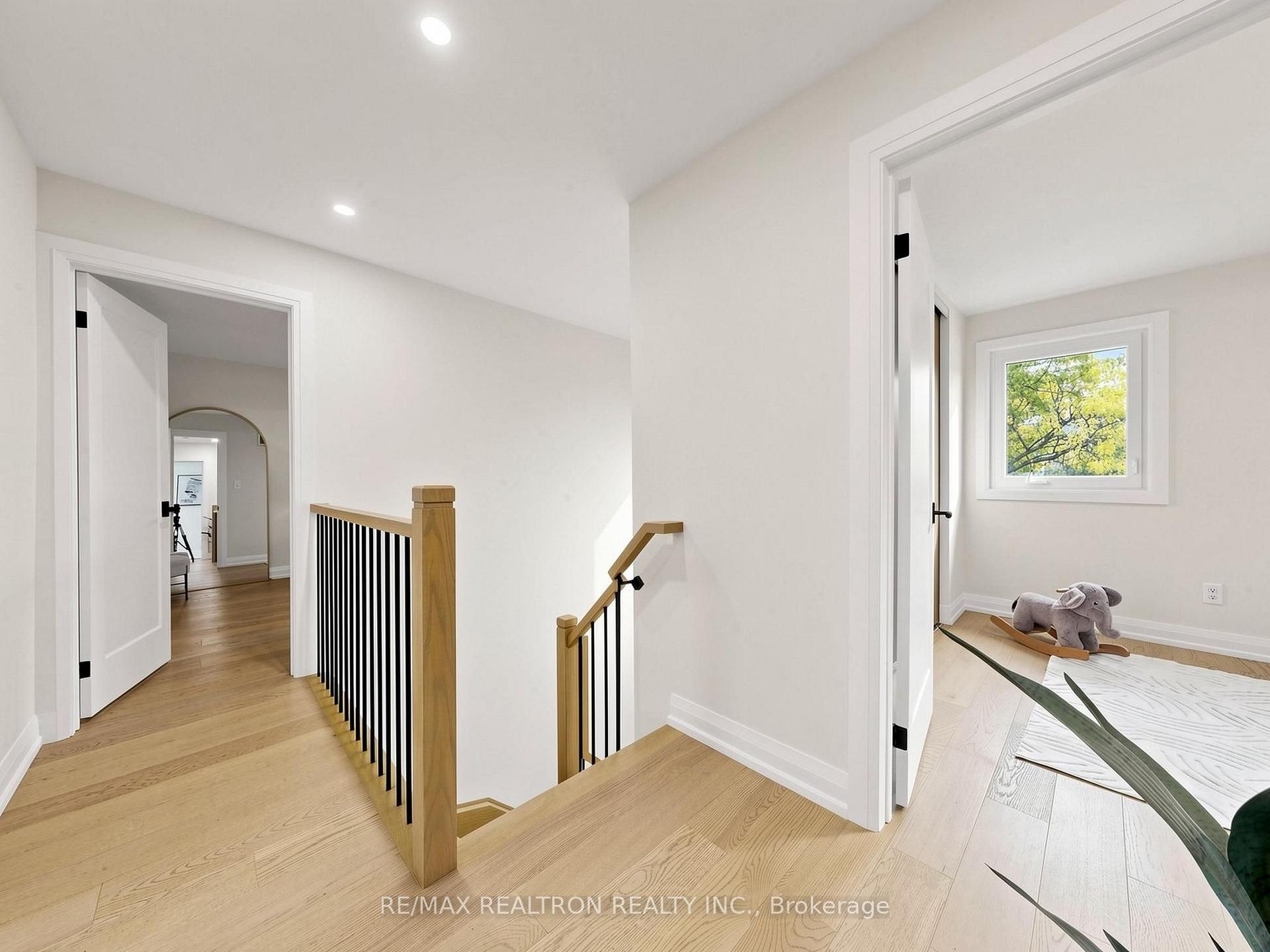 Photo 22 of 14 Lund Street, Richmond Hill, North Richvale — HOMEH
