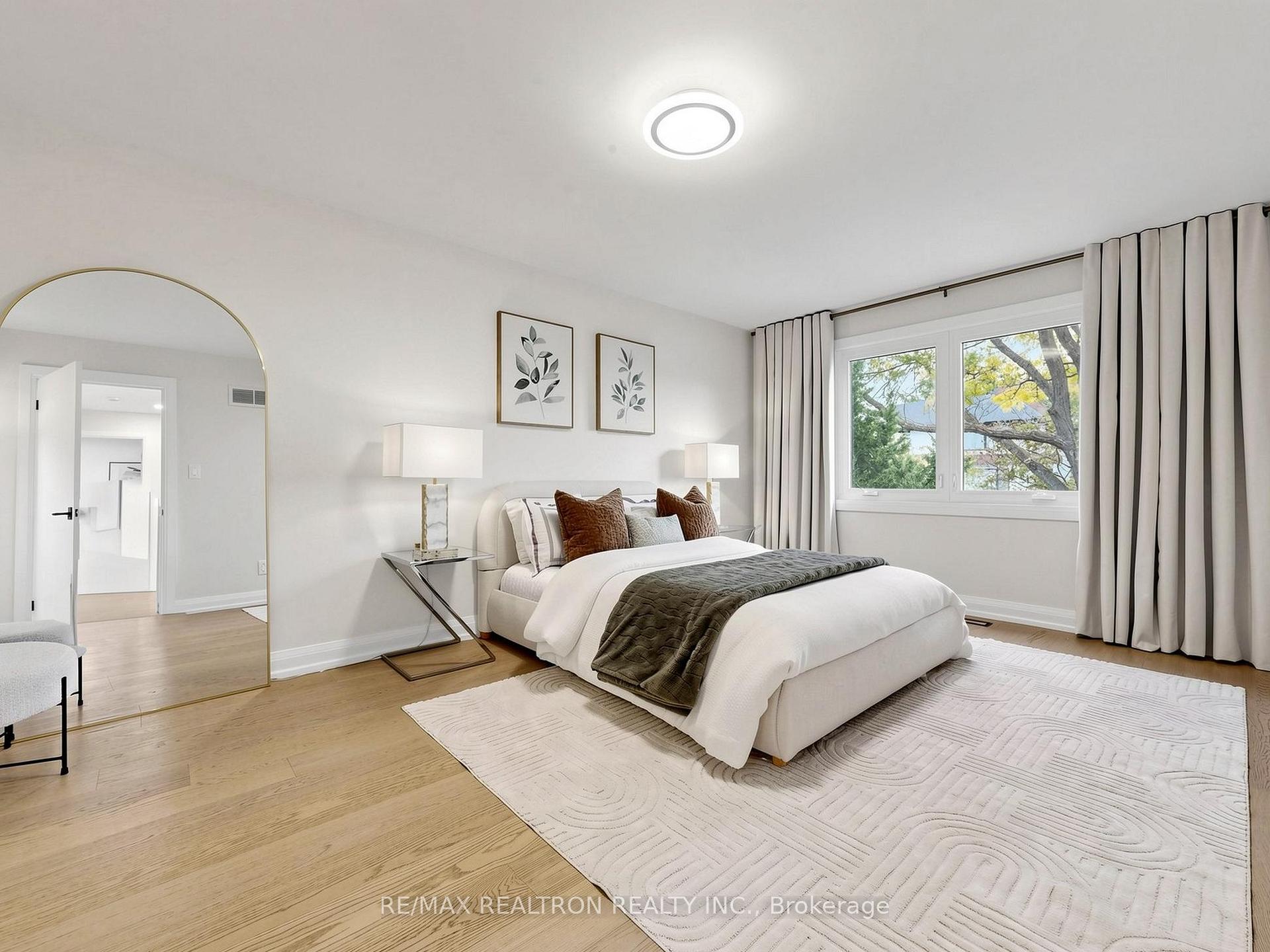 Photo 23 of 14 Lund Street, Richmond Hill, North Richvale — HOMEH