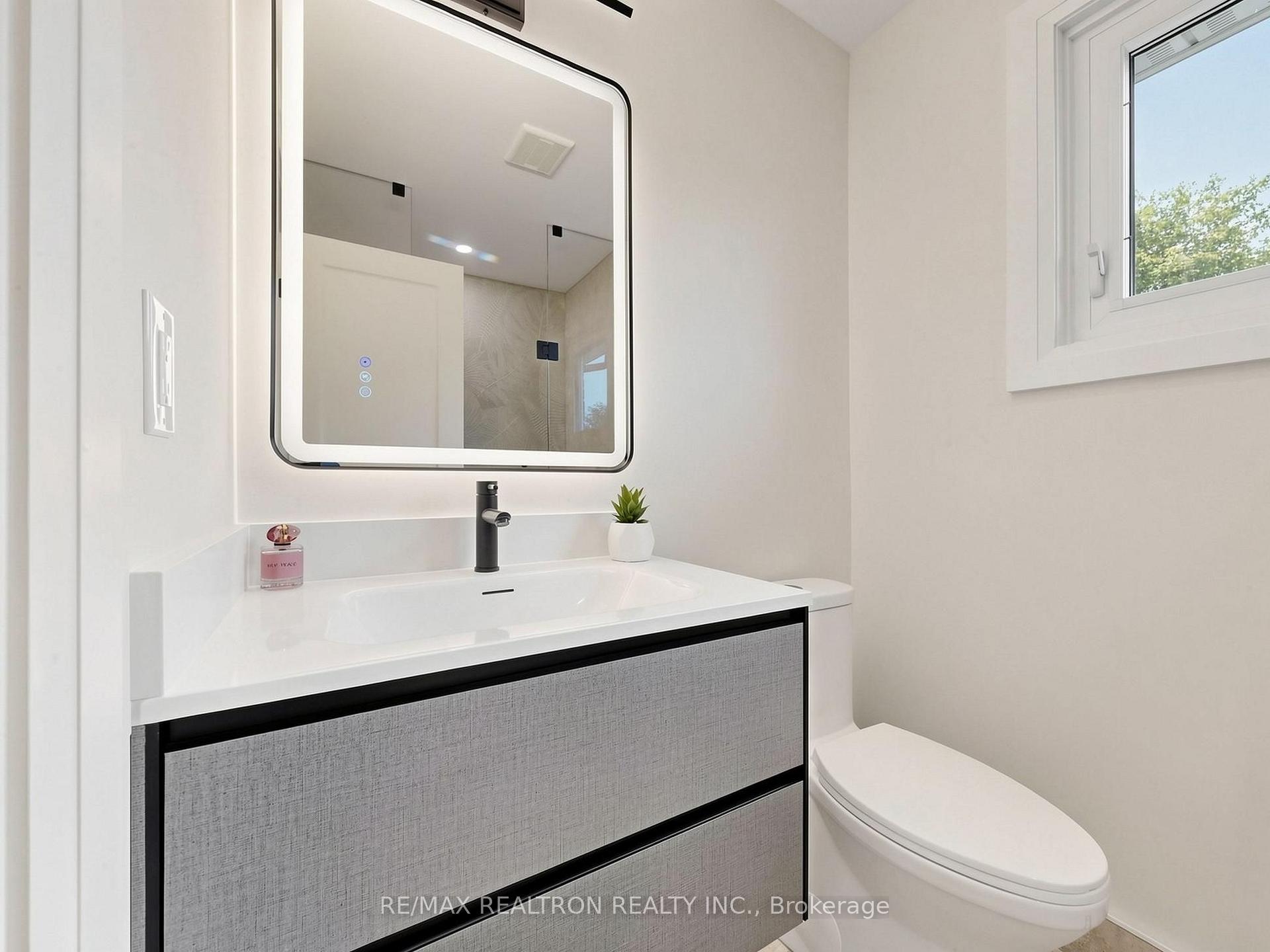 Photo 26 of 14 Lund Street, Richmond Hill, North Richvale — HOMEH