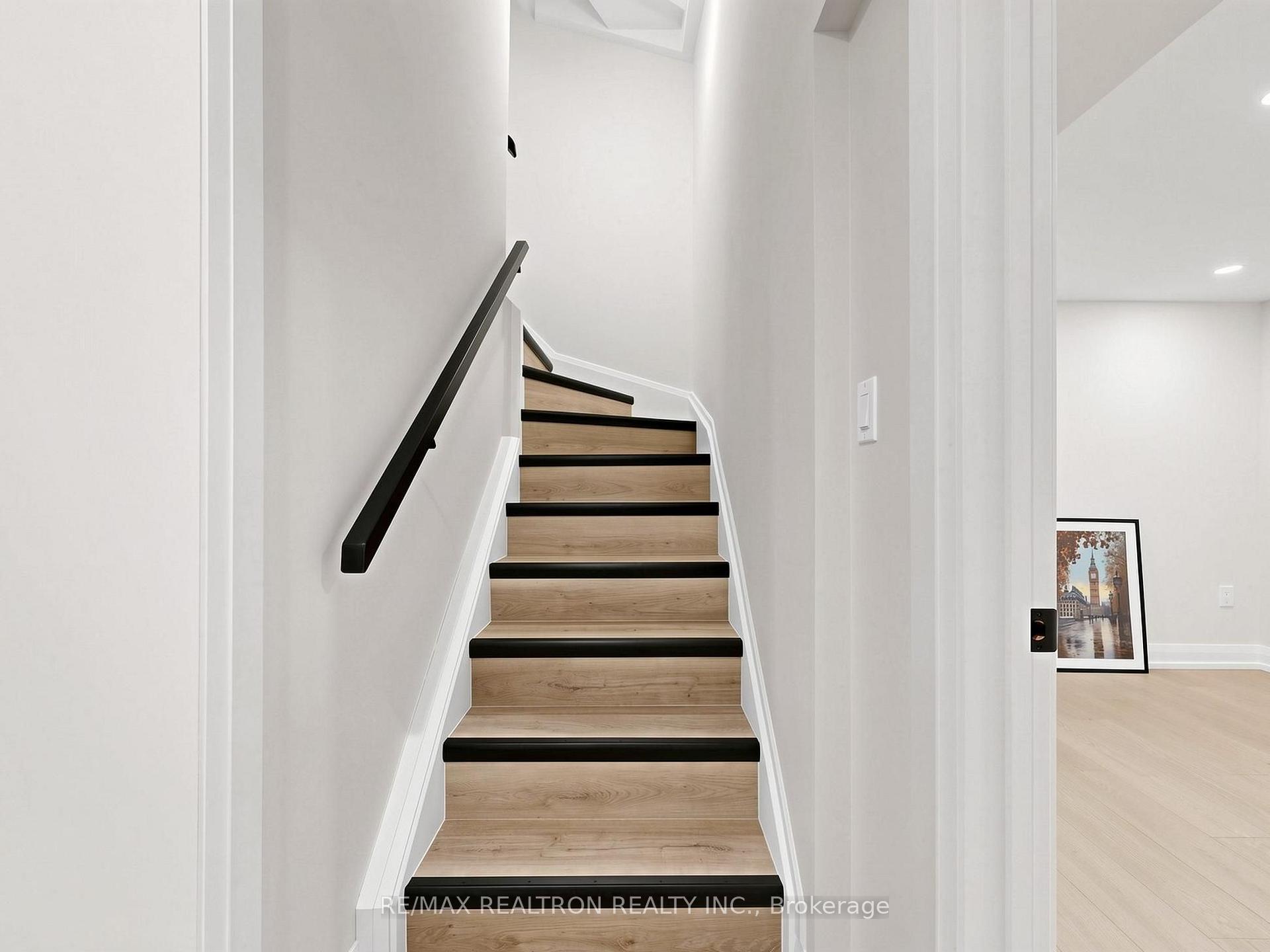 Photo 34 of 14 Lund Street, Richmond Hill, North Richvale — HOMEH