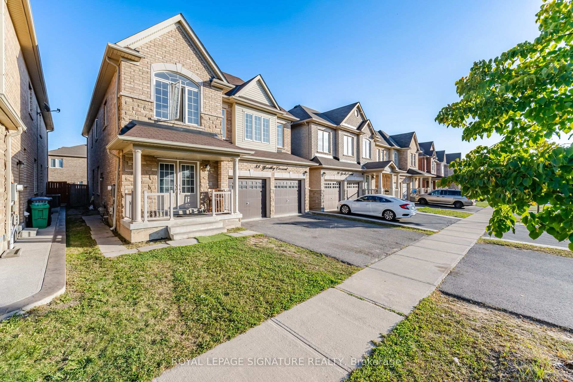 Photo 5 of Unit 2, 88 Yardley Crescent, Brampton, Credit Valley — HOMEH