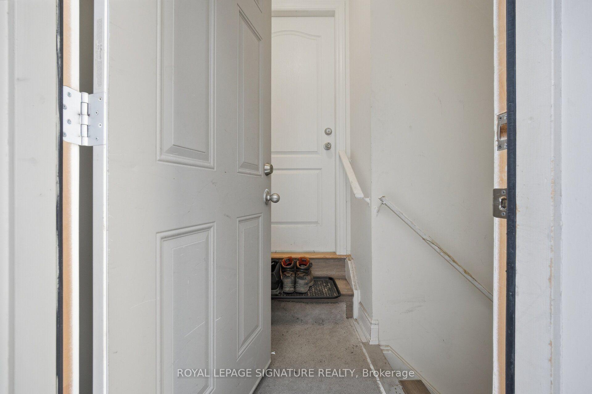 Photo 7 of Unit 2, 88 Yardley Crescent, Brampton, Credit Valley — HOMEH