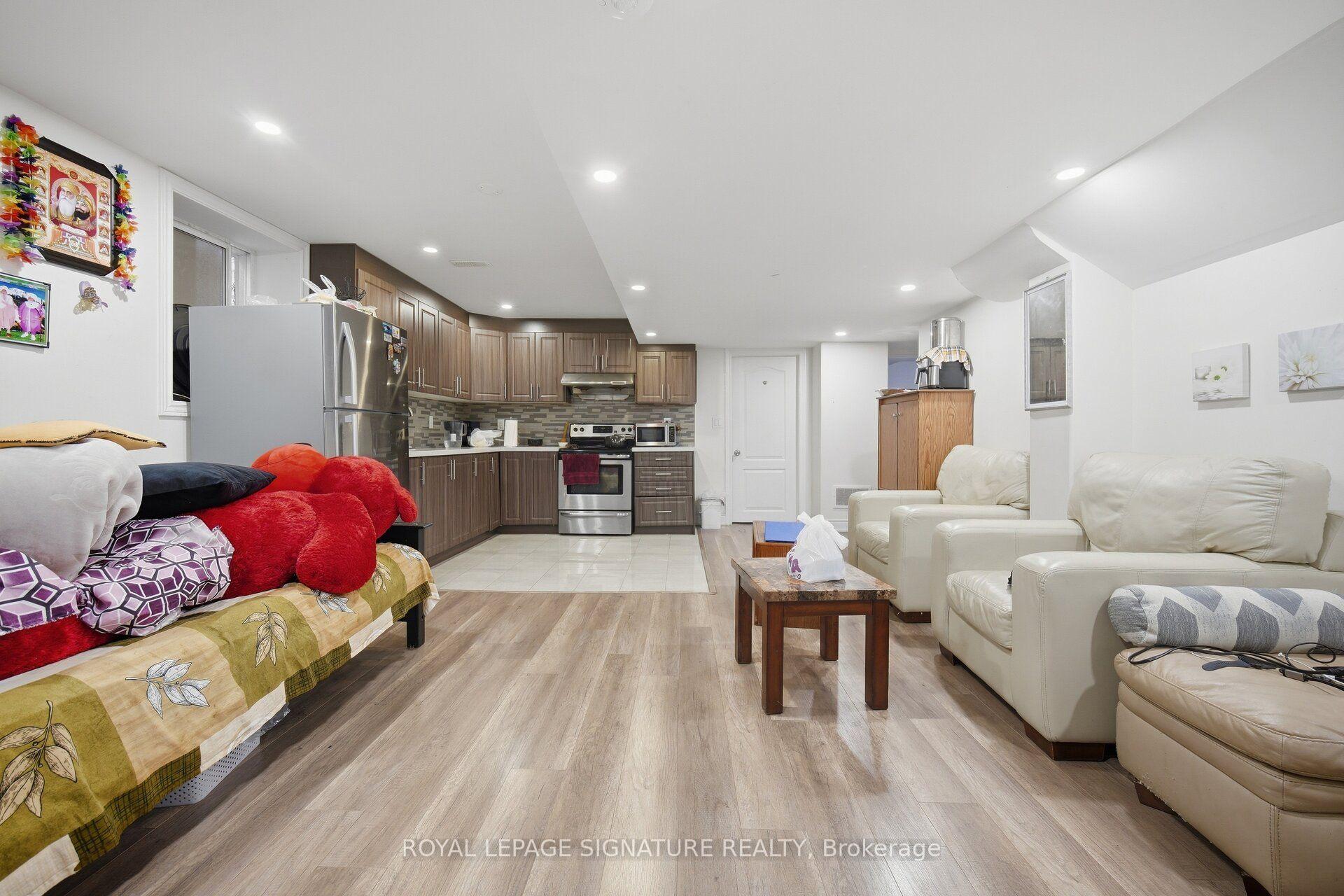 Photo 18 of Unit 2, 88 Yardley Crescent, Brampton, Credit Valley — HOMEH