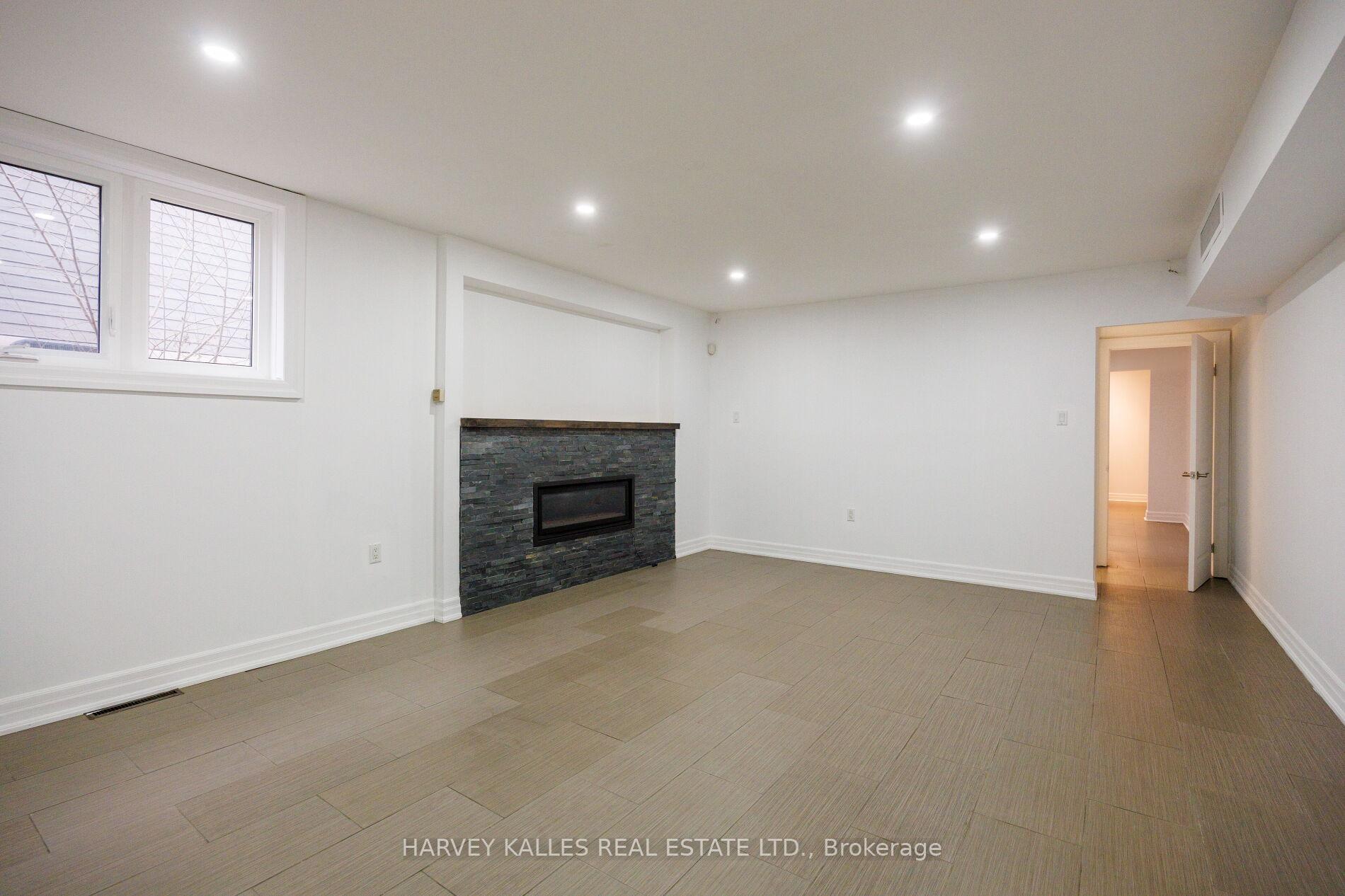 Photo 46 of 19 Blair Athol Crescent, Etobicoke, Princess-Rosethorn — HOMEH