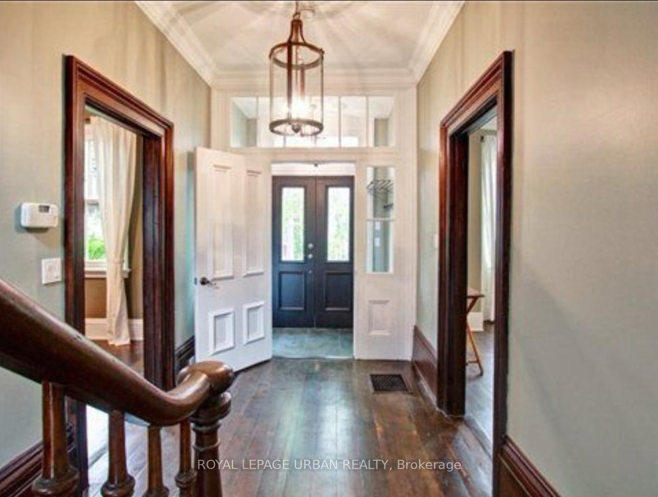 Photo 2 of 306 Seaton Street, Toronto, Cabbagetown-South St. James Town — HOMEH