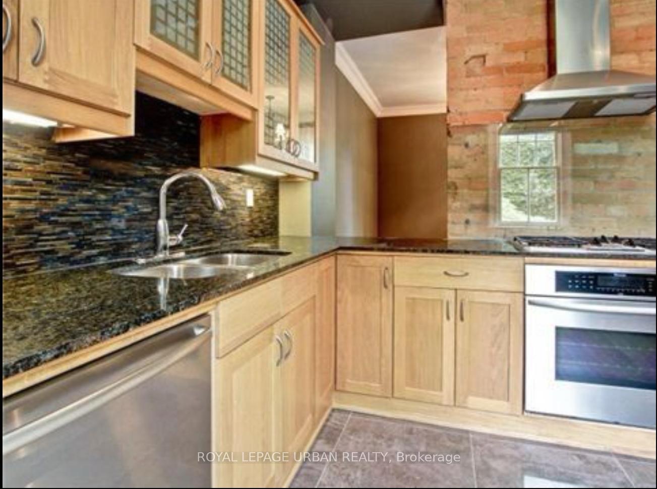 Photo 4 of 306 Seaton Street, Toronto, Cabbagetown-South St. James Town — HOMEH