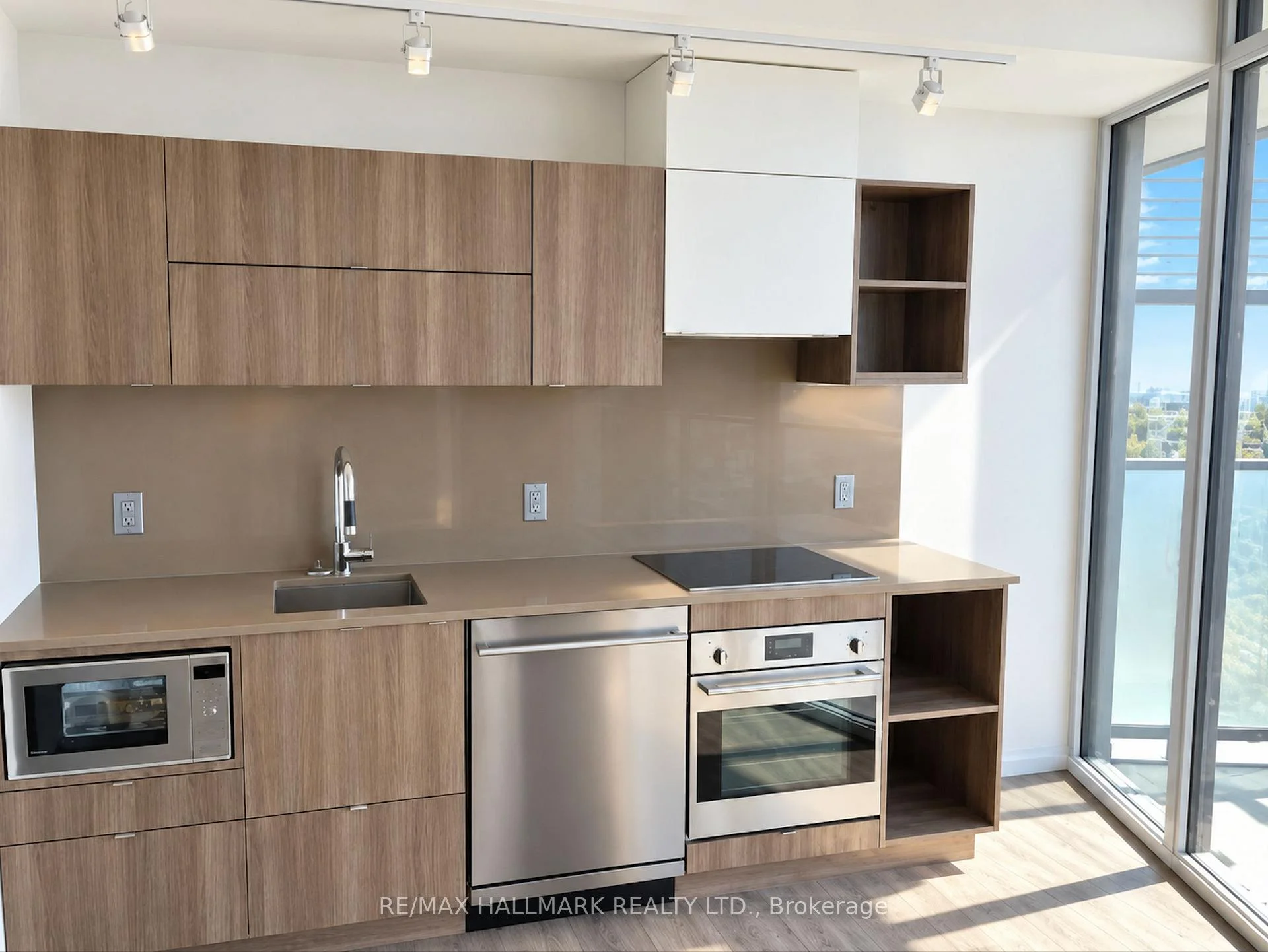 Photo 4 of Unit 2202, 125 Peter Street, Toronto, Waterfront Communities — HOMEH