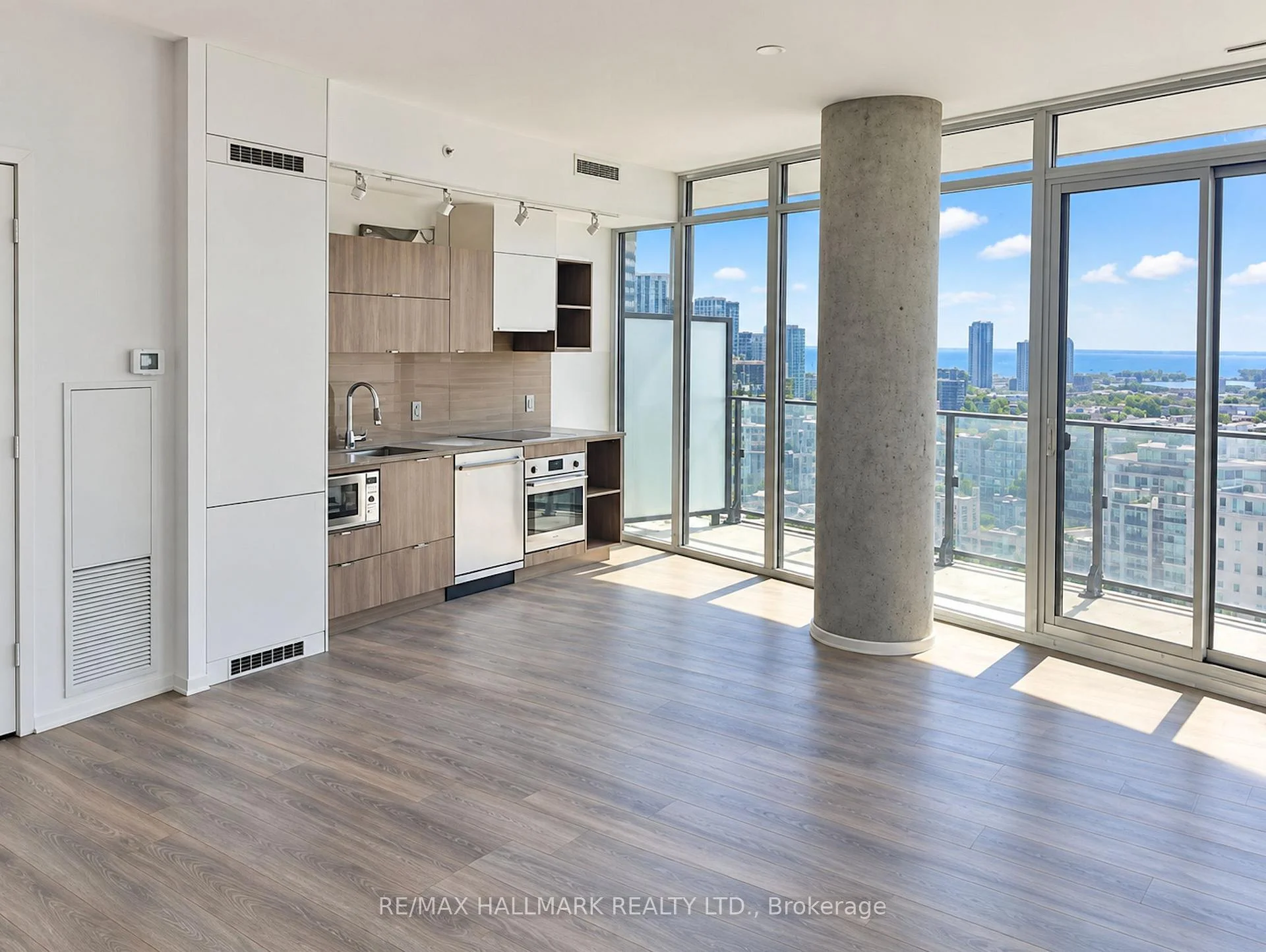 Photo 6 of Unit 2202, 125 Peter Street, Toronto, Waterfront Communities — HOMEH