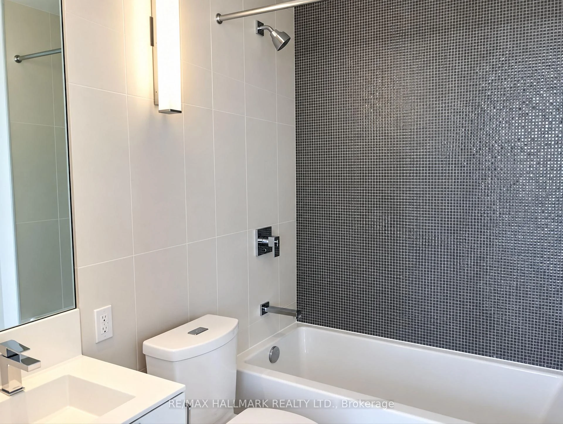 Photo 10 of Unit 2202, 125 Peter Street, Toronto, Waterfront Communities — HOMEH