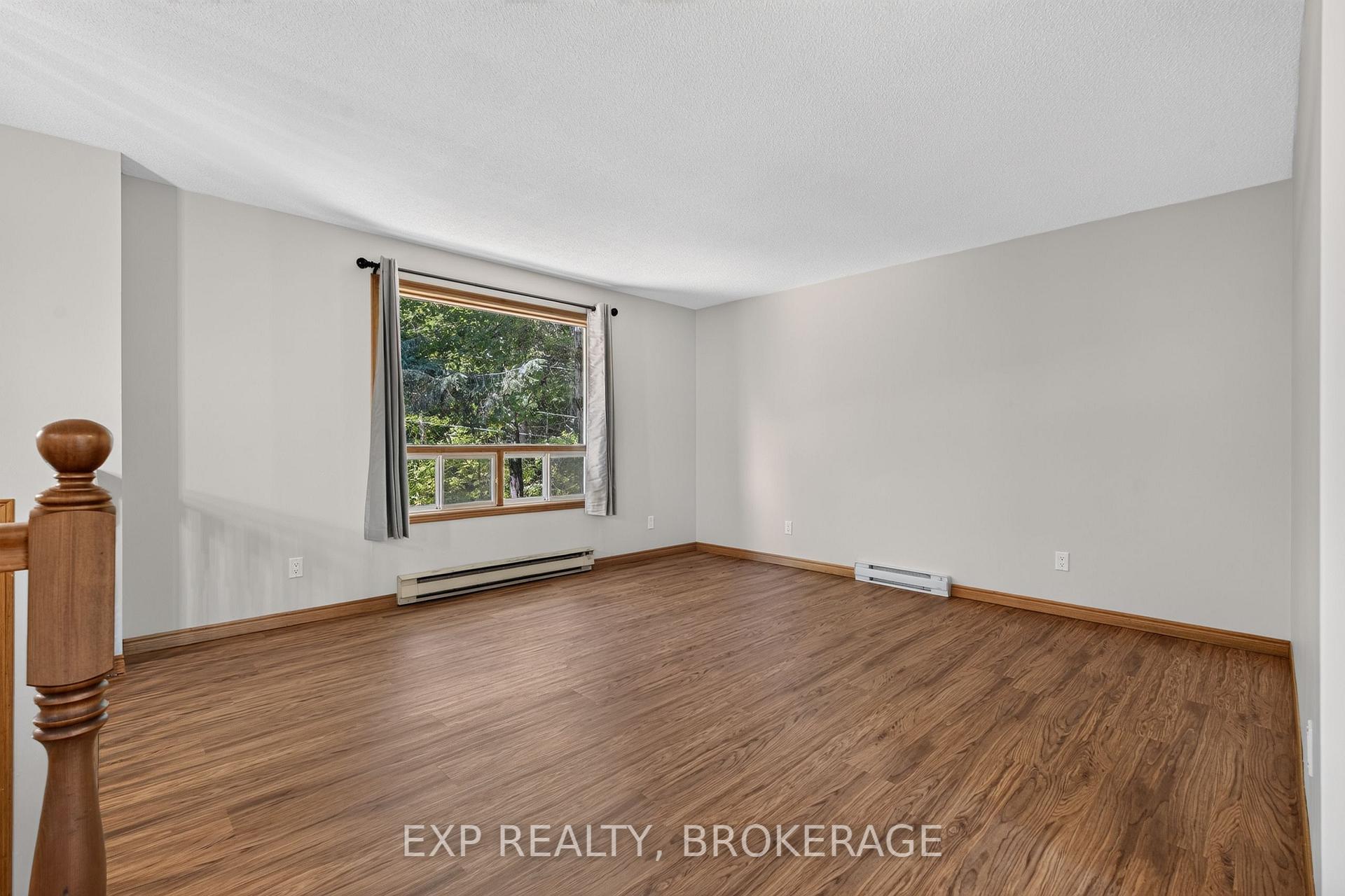 Photo 8 of 1054 York Road, Frontenac, Frontenac Centre — HOMEH