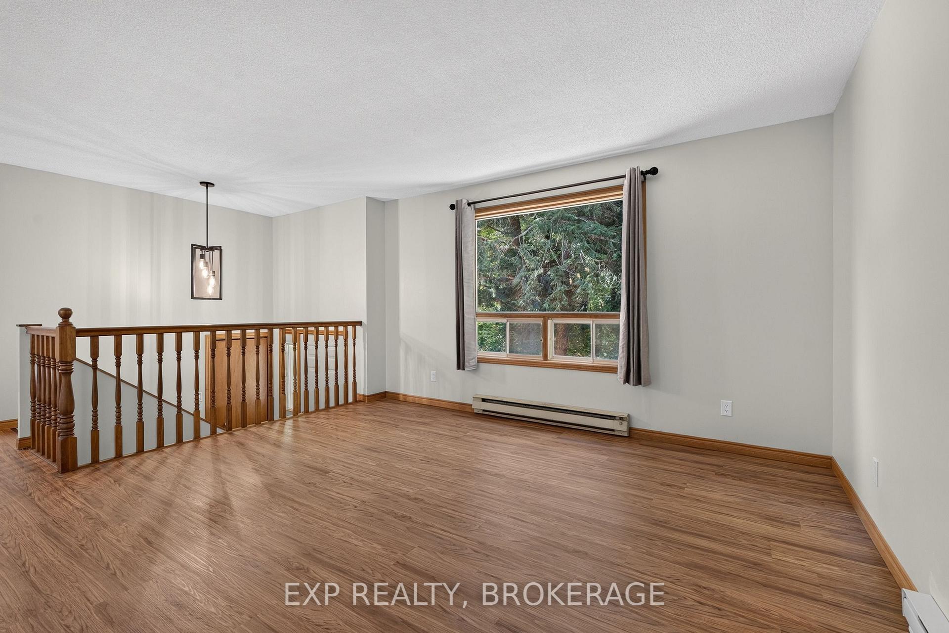 Photo 10 of 1054 York Road, Frontenac, Frontenac Centre — HOMEH