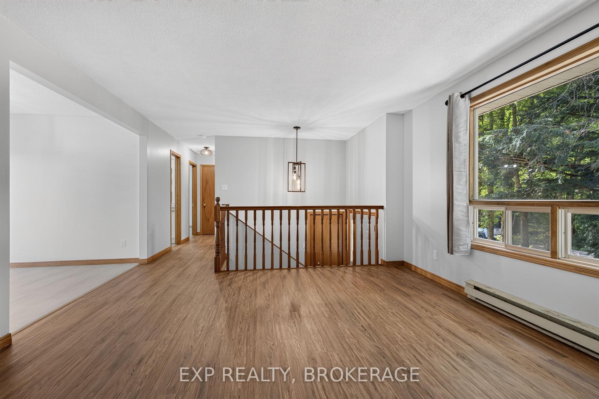 Photo 11 of 1054 York Road, Frontenac, Frontenac Centre — HOMEH