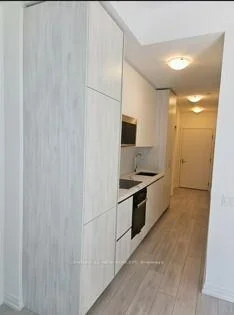 Photo of Unit 812, 400 King Street W