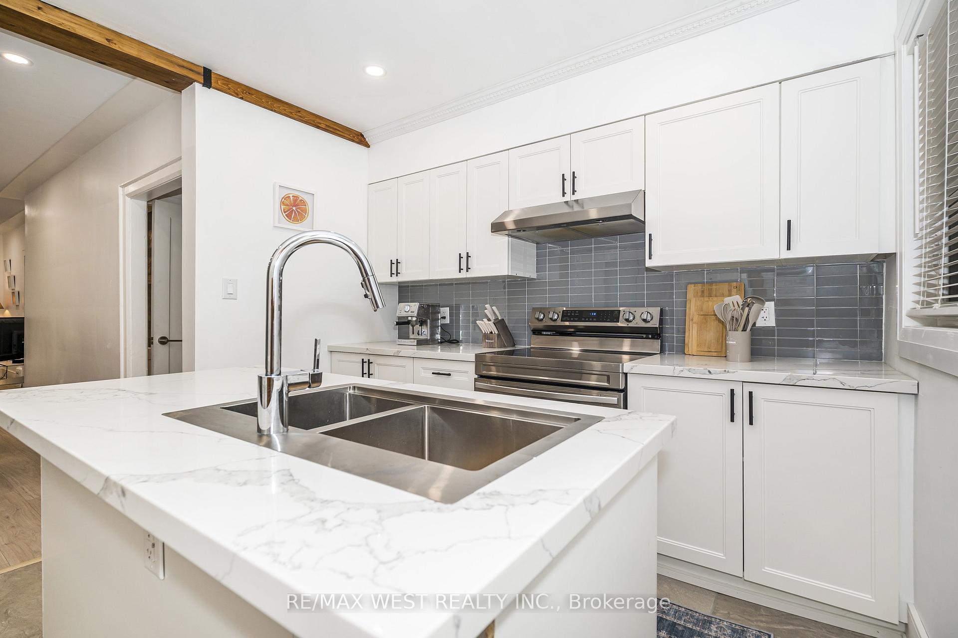 Photo 6 of 83 Scott Road, Toronto, Keelesdale-Eglinton West — HOMEH