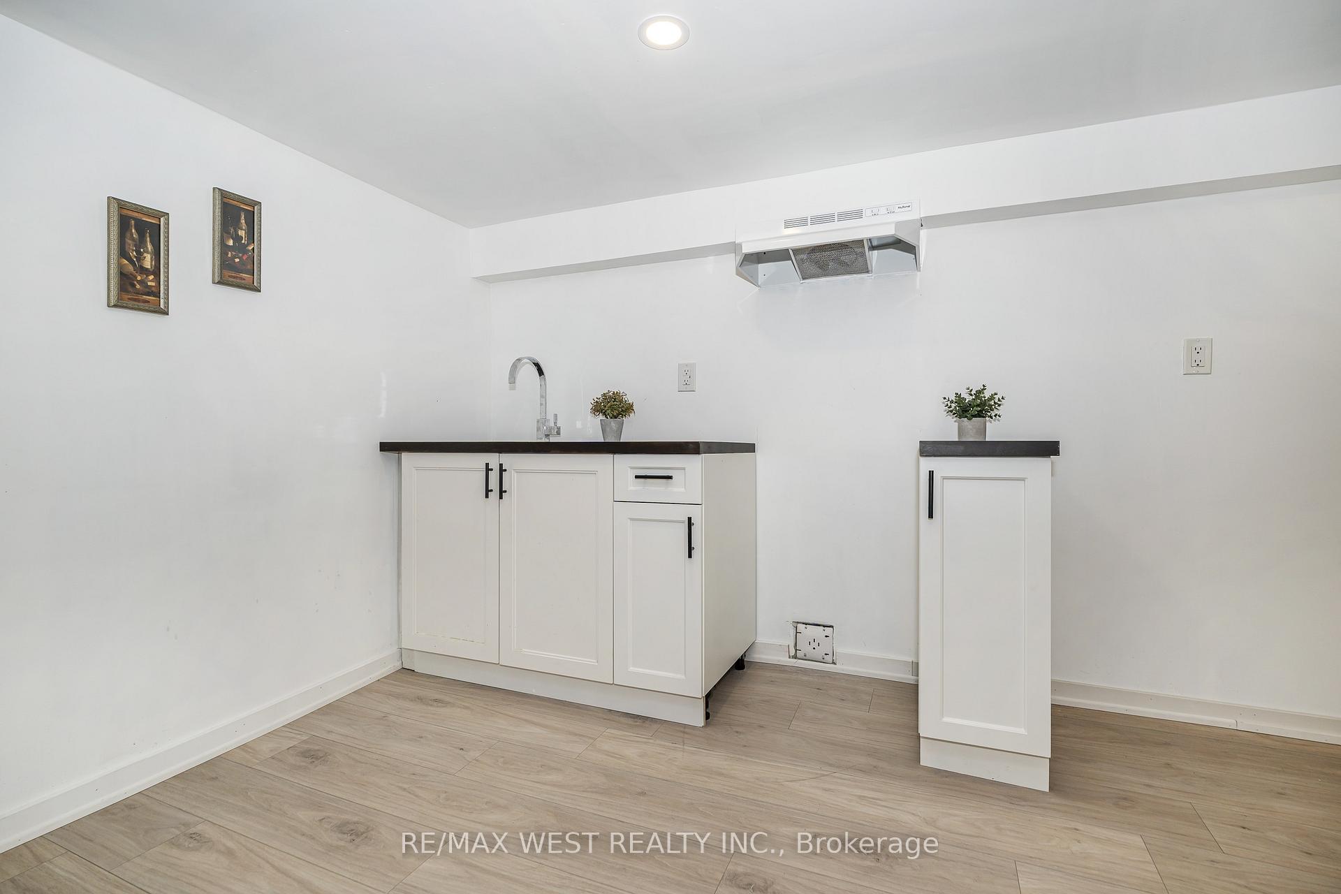 Photo 15 of 83 Scott Road, Toronto, Keelesdale-Eglinton West — HOMEH